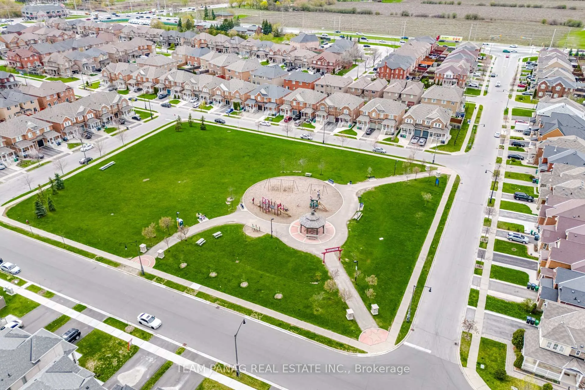Photo 33 of 87 Sleightholme Crescent, Brampton, Bram East — HOMEH