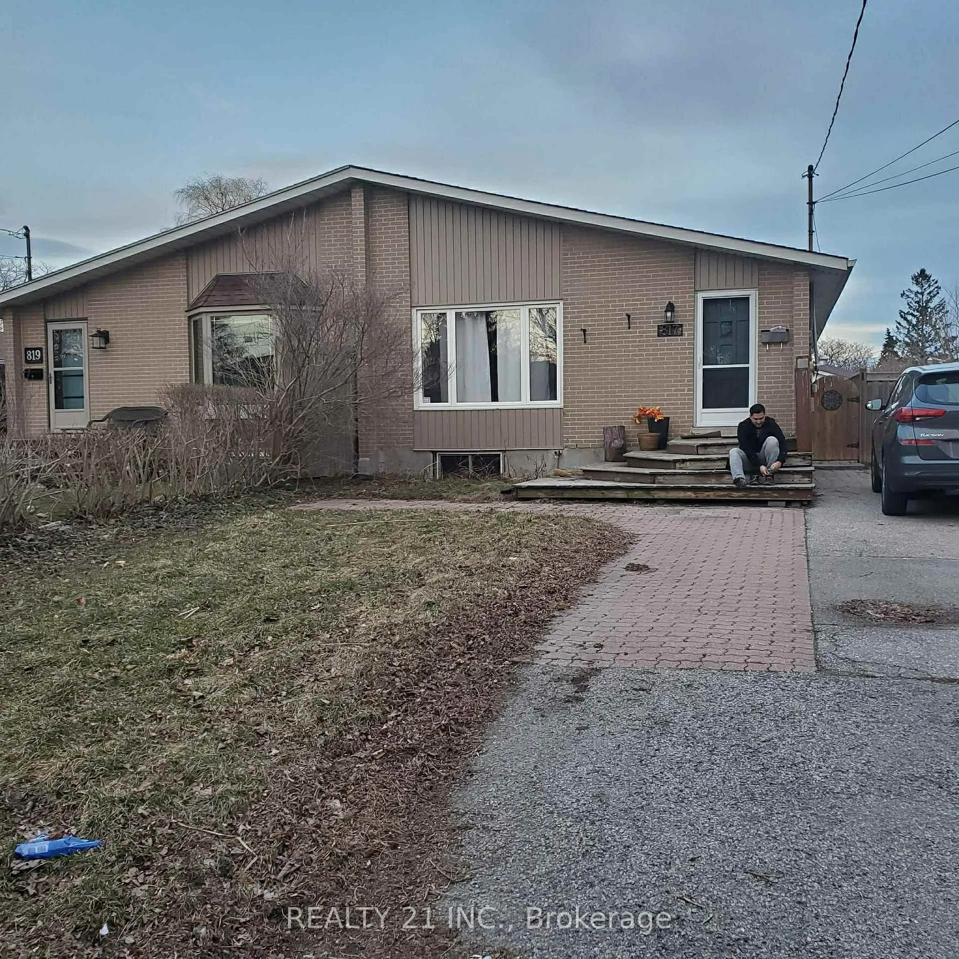 Photo 1 of Unit Basement, 817 Sanok Drive, Pickering, West Shore — HOMEH