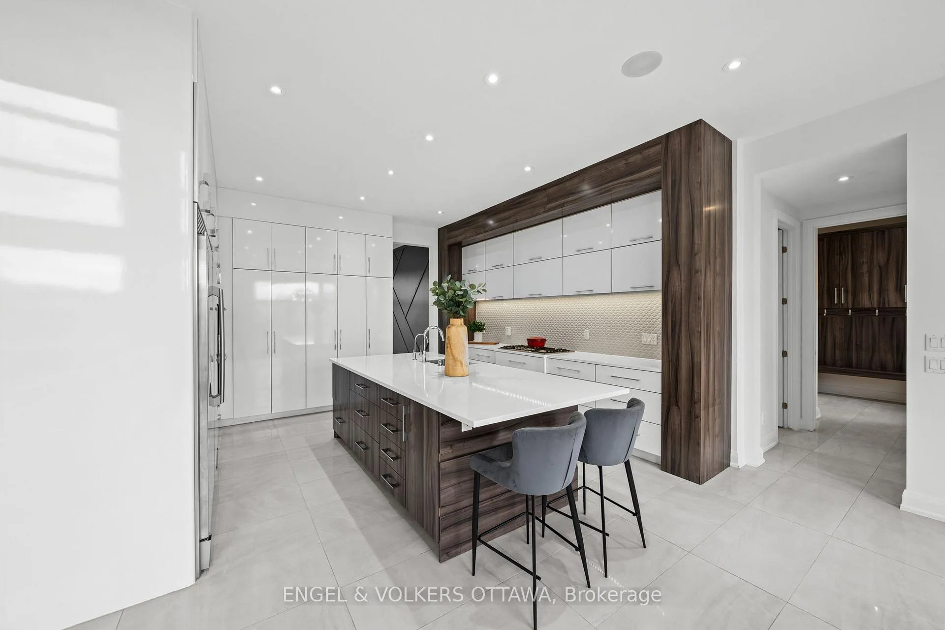 Photo 9 of 132 Dunblane Way, Ottawa, Manotick Village & Manotick Estates — HOMEH