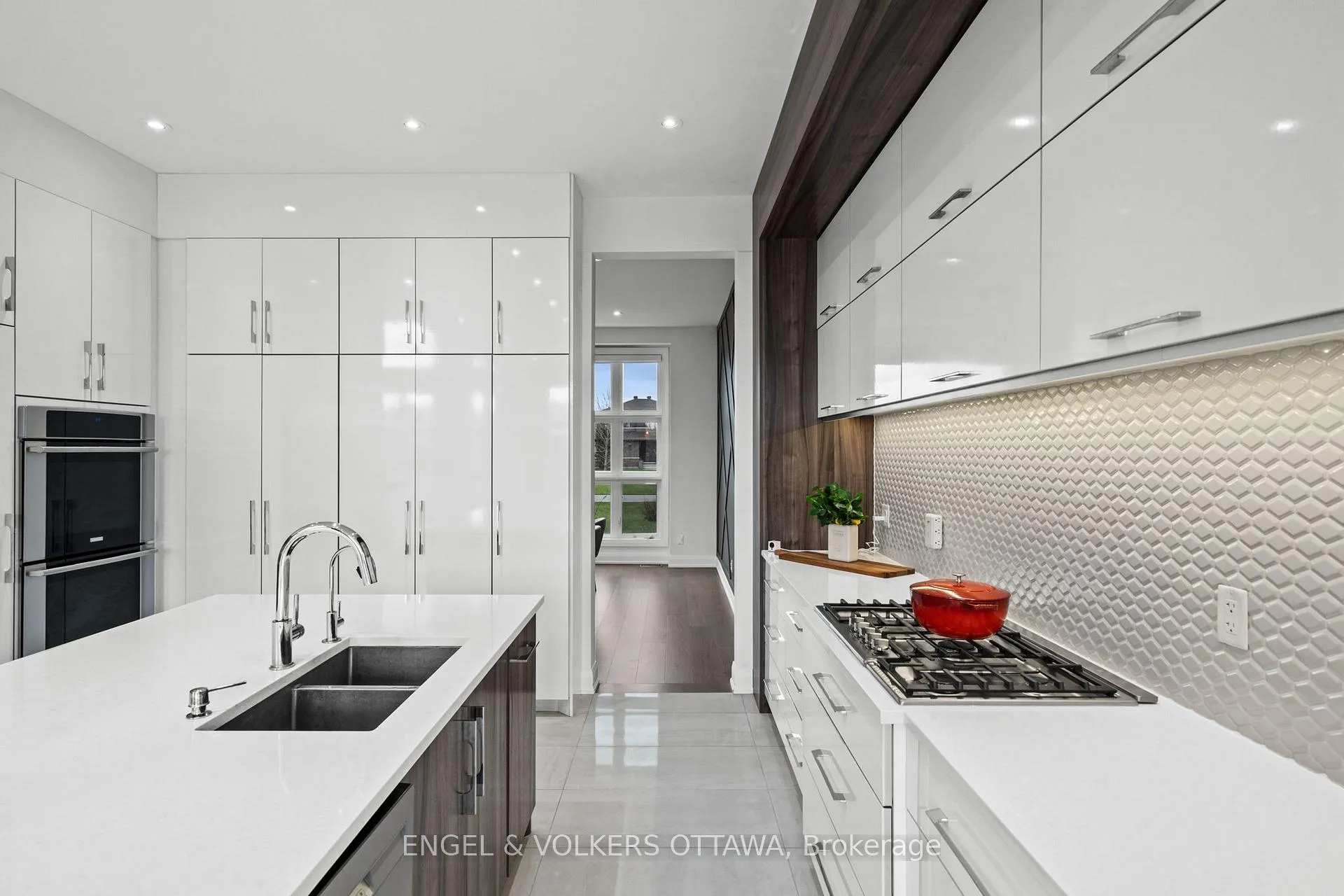 Photo 14 of 132 Dunblane Way, Ottawa, Manotick Village & Manotick Estates — HOMEH