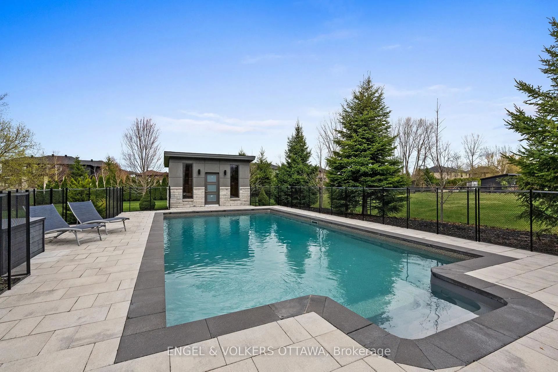 Photo 46 of 132 Dunblane Way, Ottawa, Manotick Village & Manotick Estates — HOMEH