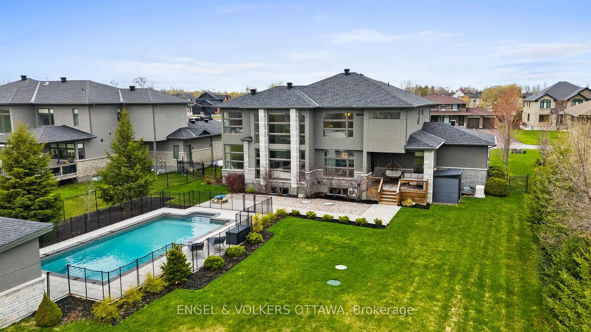 Photo 49 of 132 Dunblane Way, Ottawa, Manotick Village & Manotick Estates — HOMEH