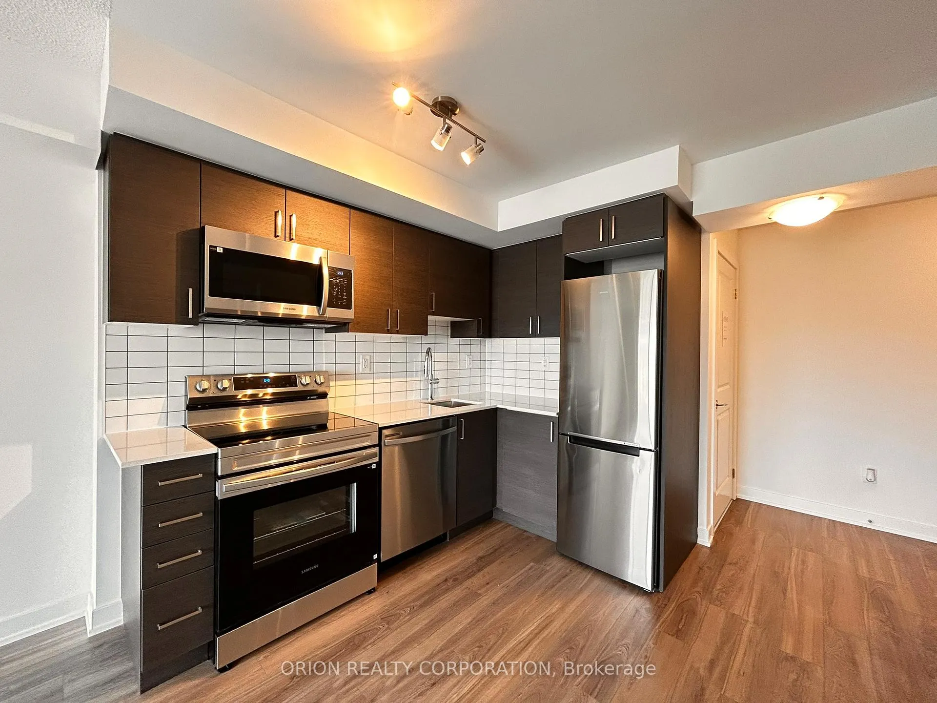 Photo 1 of Unit 1012, 1010 Sandy Beach Road, Pickering, Bay Ridges — HOMEH
