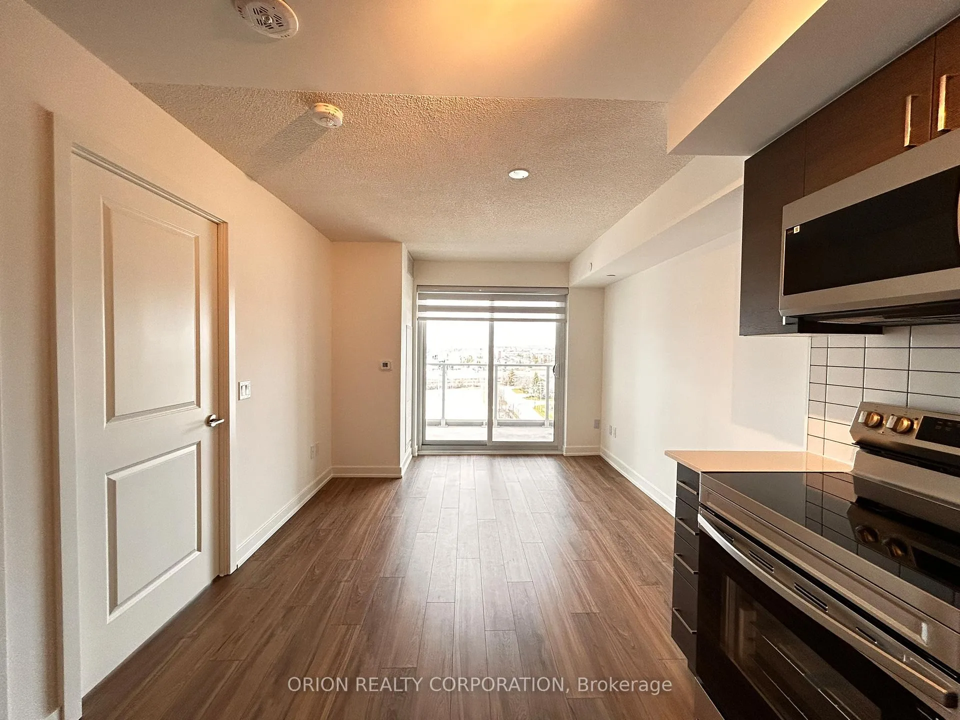 Photo 2 of Unit 1012, 1010 Sandy Beach Road, Pickering, Bay Ridges — HOMEH
