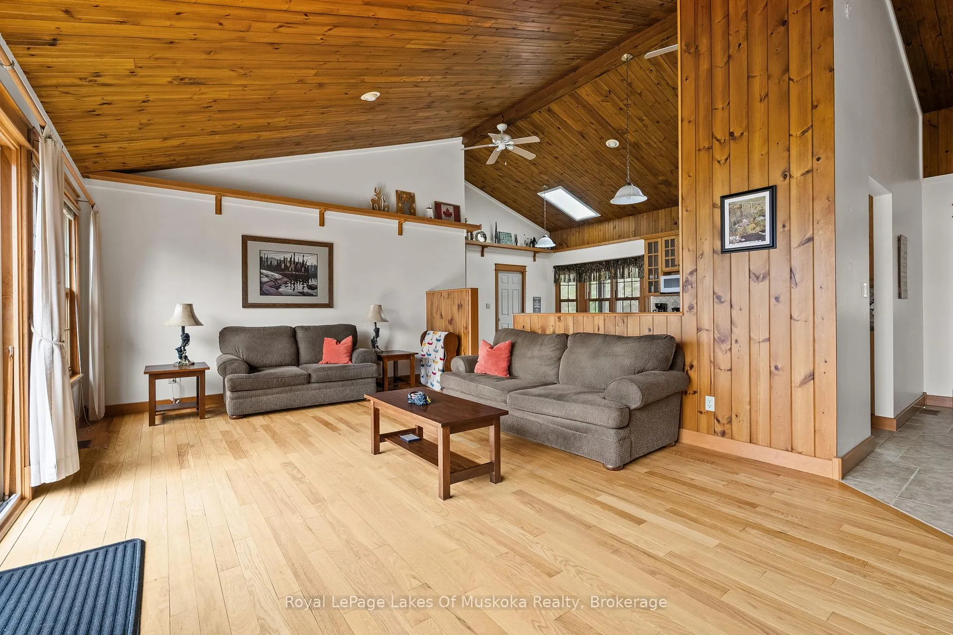 Photo 5 of 3149 520 Highway, Magnetawan — HOMEH