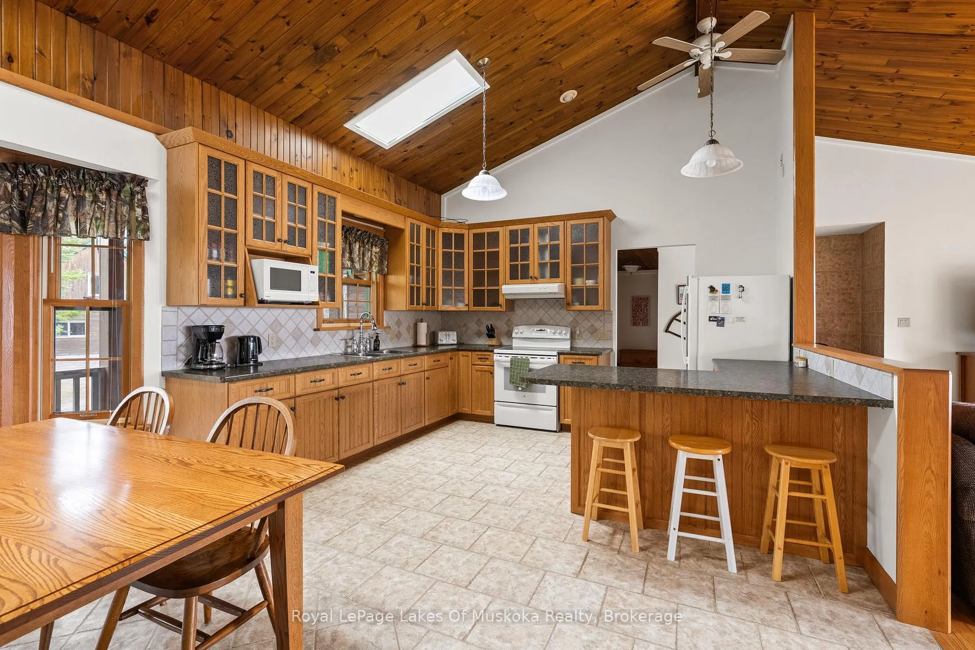 Photo 8 of 3149 520 Highway, Magnetawan — HOMEH