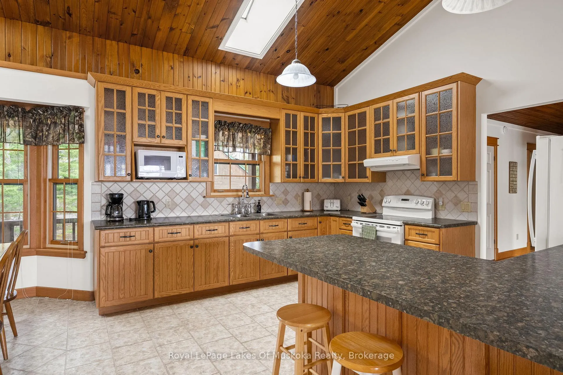 Photo 9 of 3149 520 Highway, Magnetawan — HOMEH
