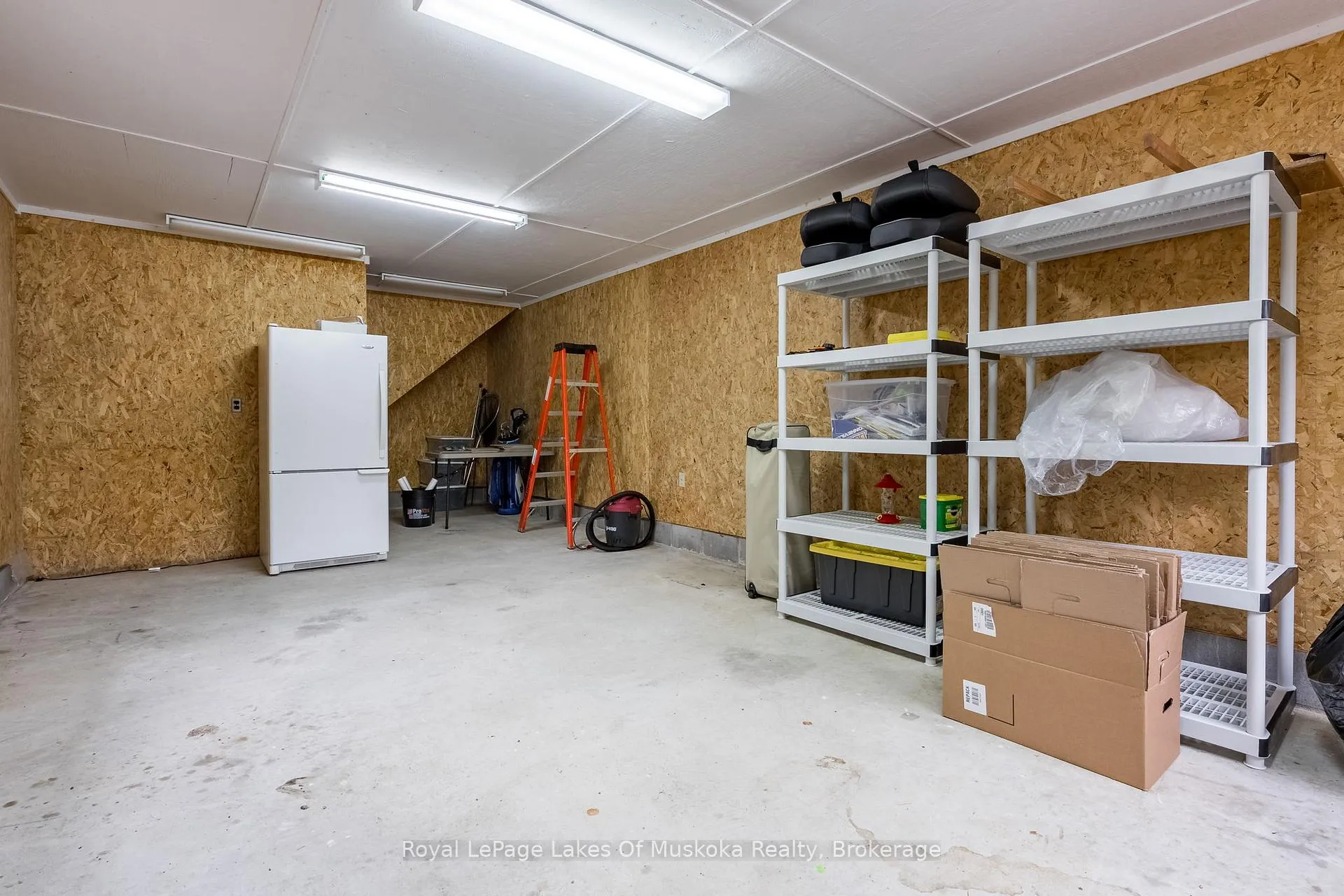 Photo 25 of 3149 520 Highway, Magnetawan — HOMEH