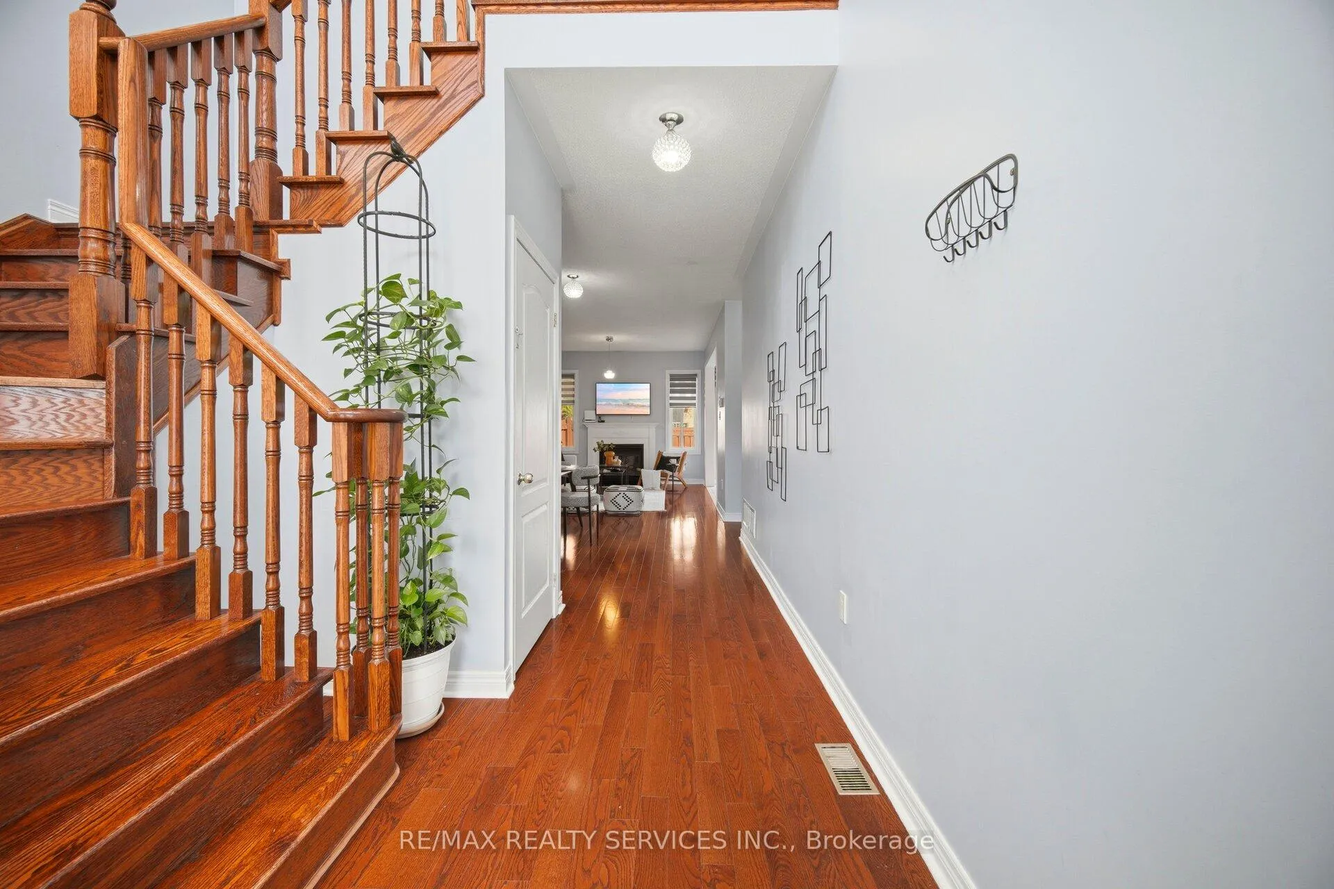Photo 6 of 22 Everingham Circle, Brampton, Sandringham-Wellington — HOMEH