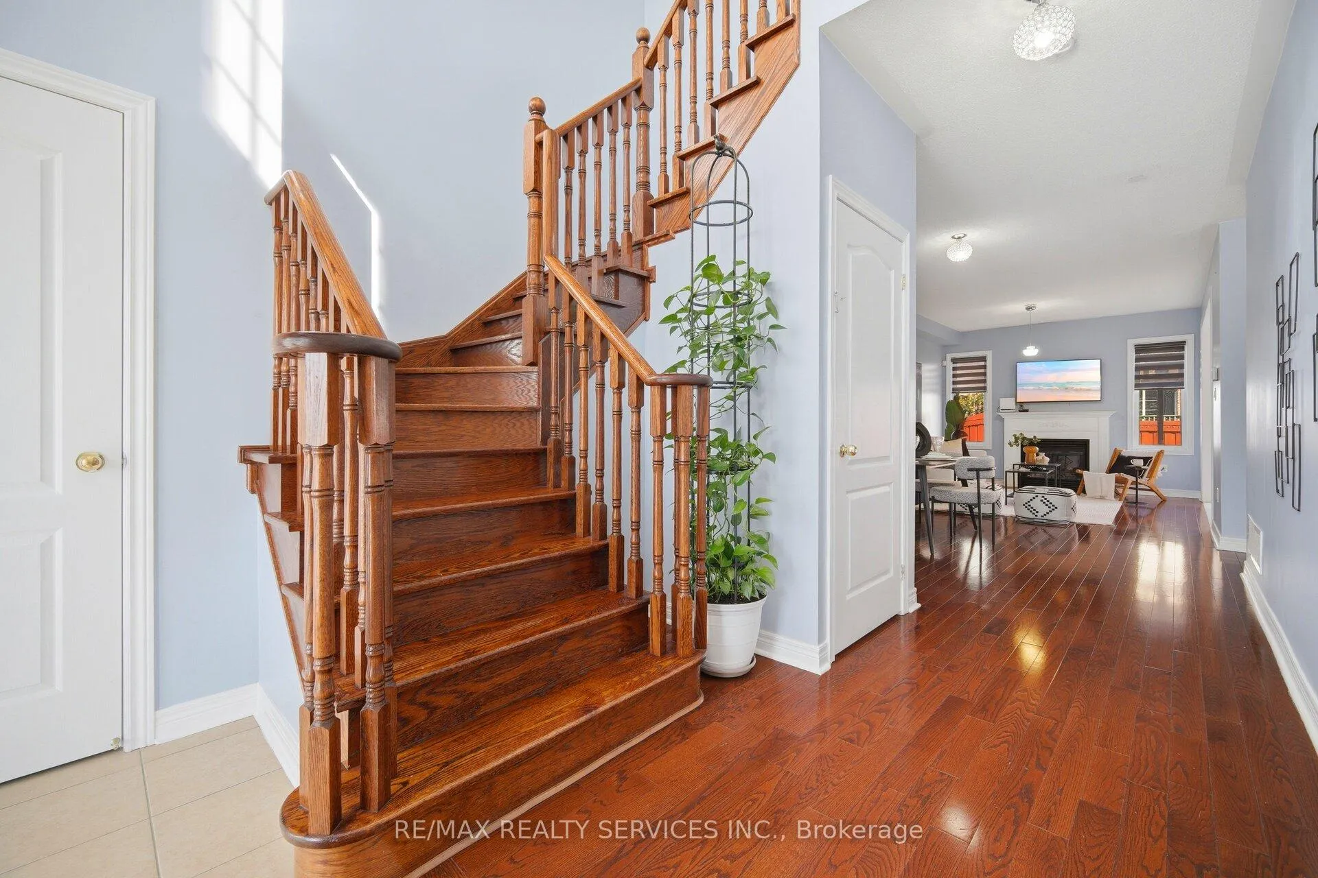 Photo 22 of 22 Everingham Circle, Brampton, Sandringham-Wellington — HOMEH