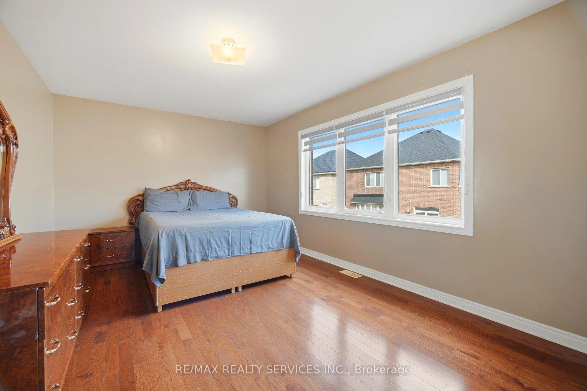 Photo 24 of 22 Everingham Circle, Brampton, Sandringham-Wellington — HOMEH