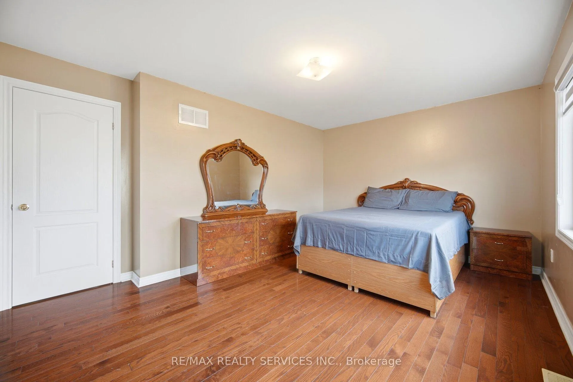 Photo 25 of 22 Everingham Circle, Brampton, Sandringham-Wellington — HOMEH