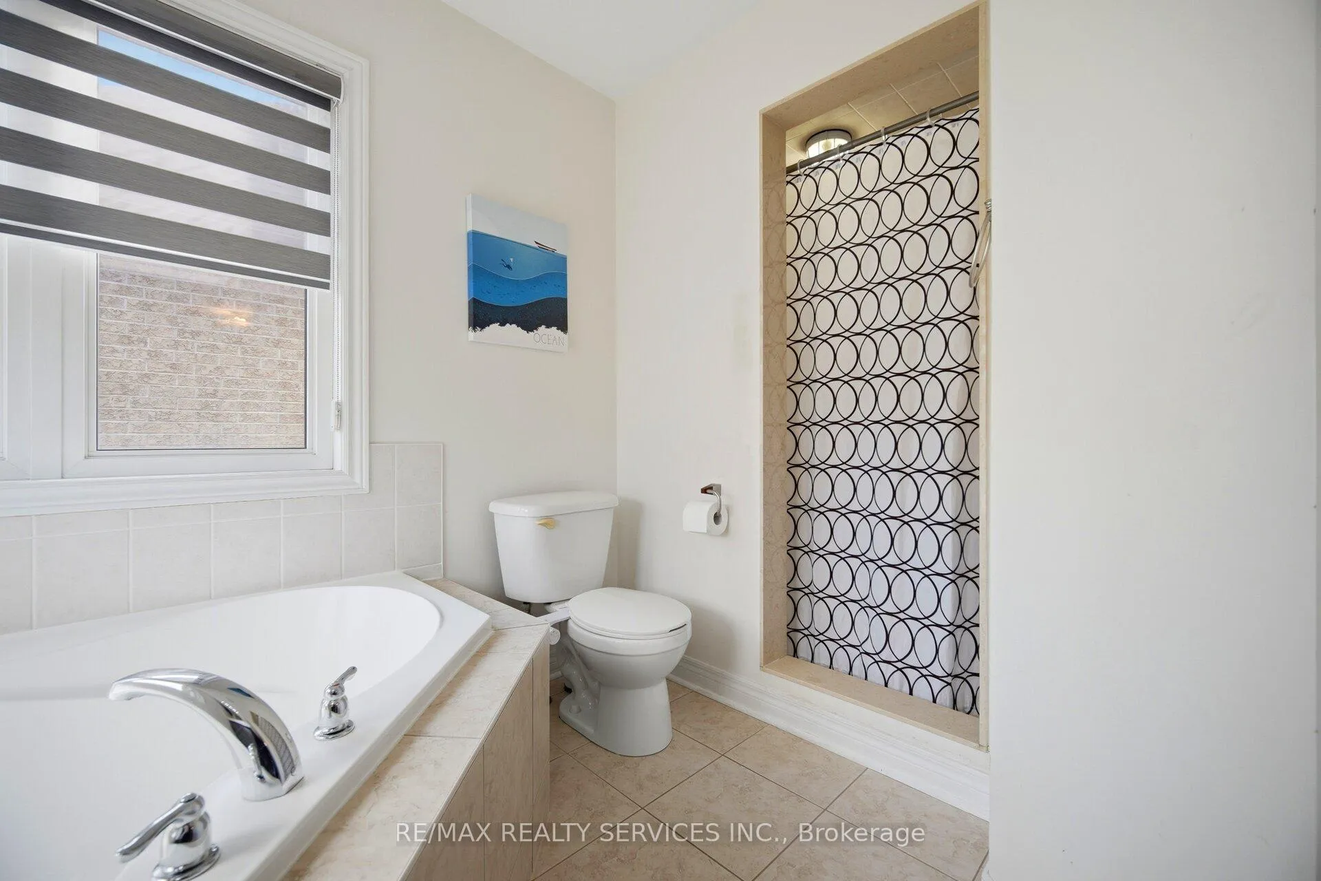 Photo 28 of 22 Everingham Circle, Brampton, Sandringham-Wellington — HOMEH