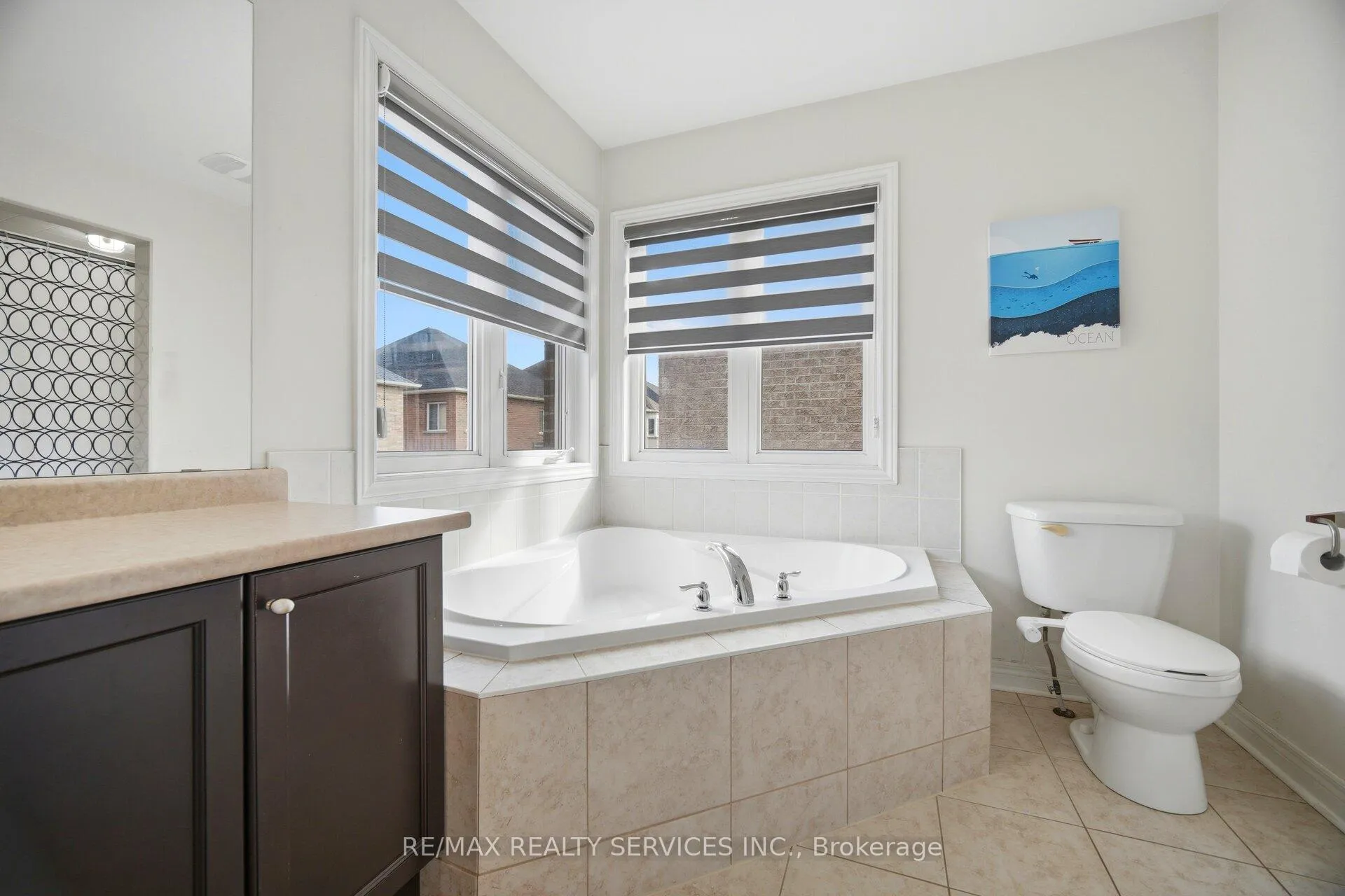 Photo 29 of 22 Everingham Circle, Brampton, Sandringham-Wellington — HOMEH