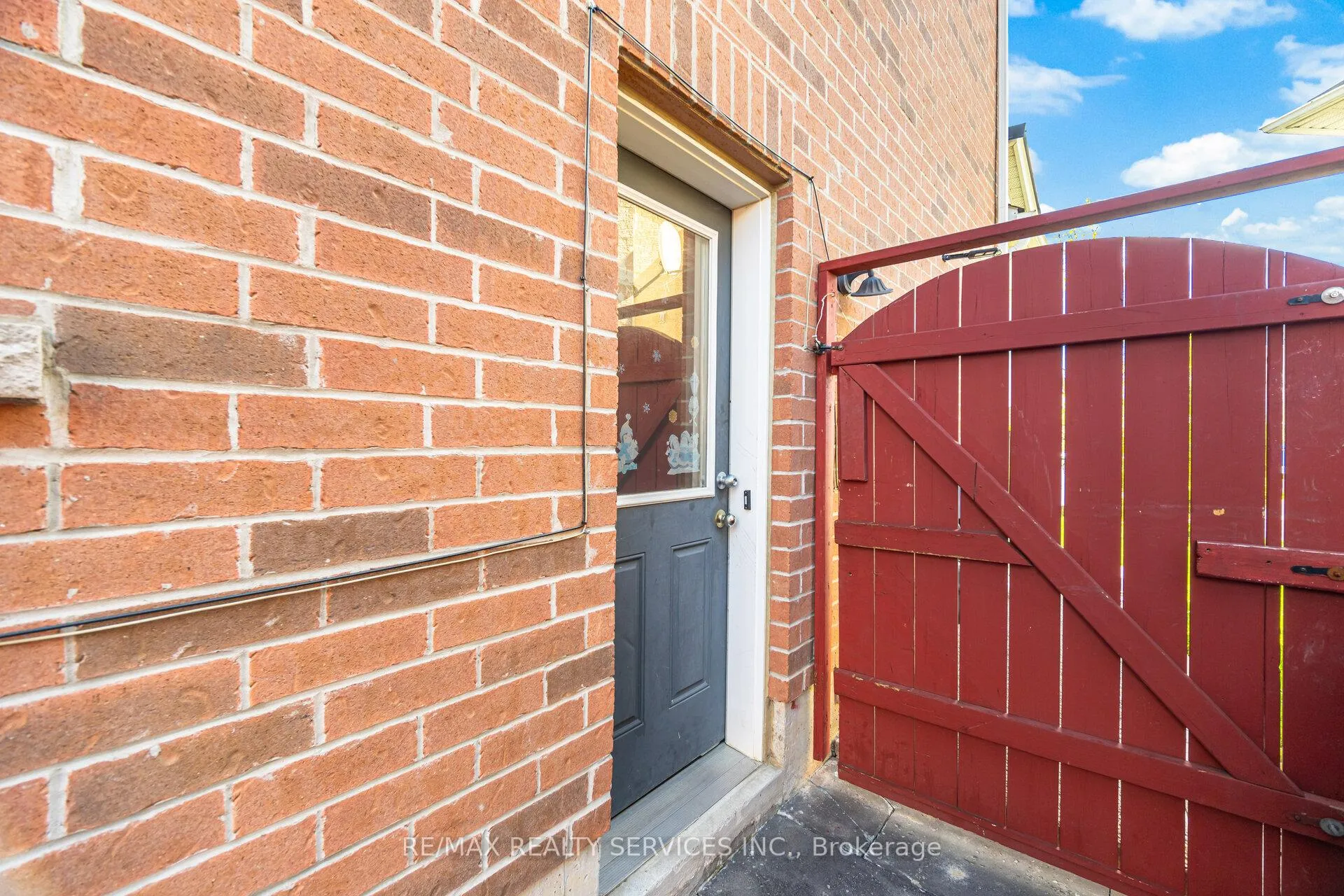 Photo 38 of 22 Everingham Circle, Brampton, Sandringham-Wellington — HOMEH