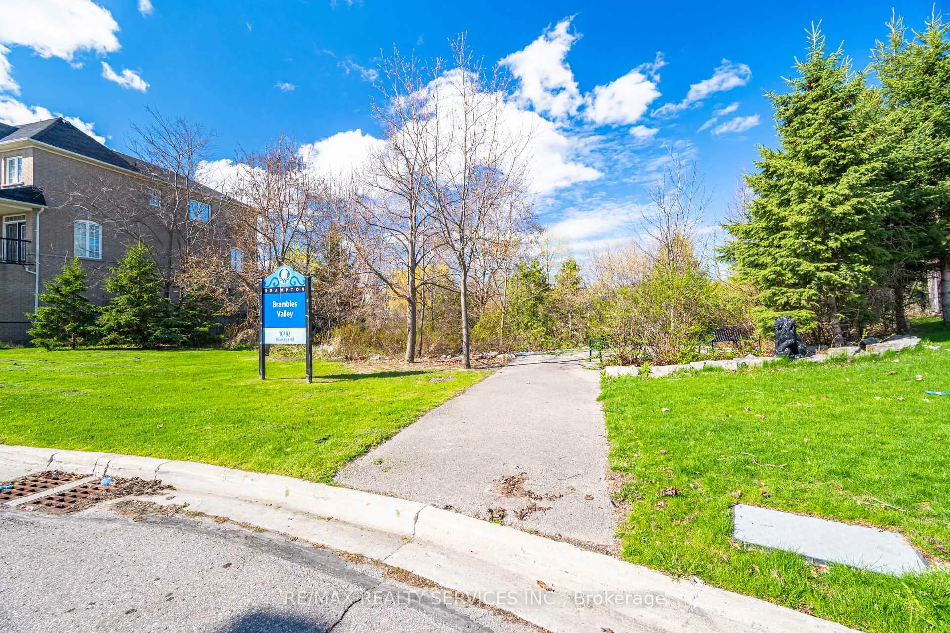 Photo 50 of 22 Everingham Circle, Brampton, Sandringham-Wellington — HOMEH