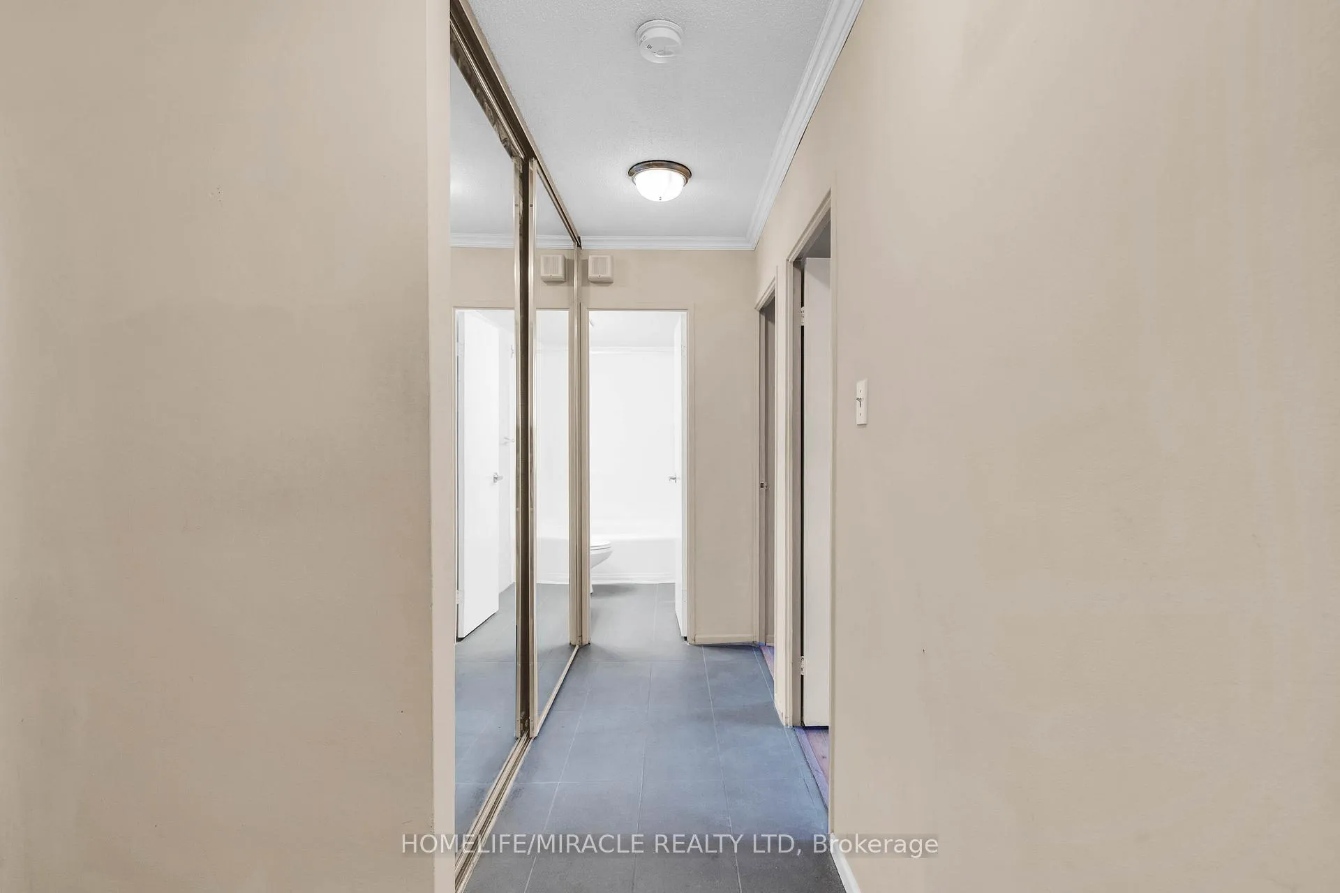 Photo 16 of Unit 905, 177 Linus Road, North York, Don Valley Village — HOMEH