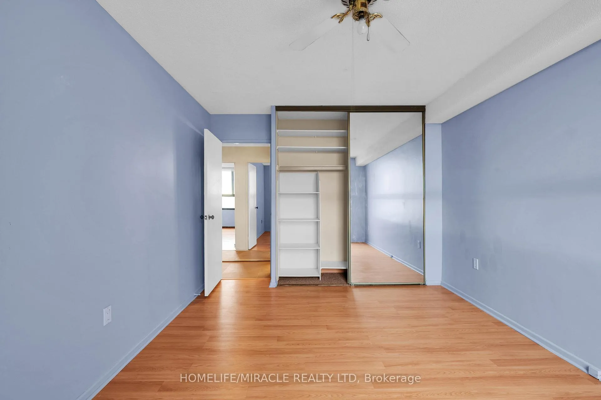 Photo 18 of Unit 905, 177 Linus Road, North York, Don Valley Village — HOMEH