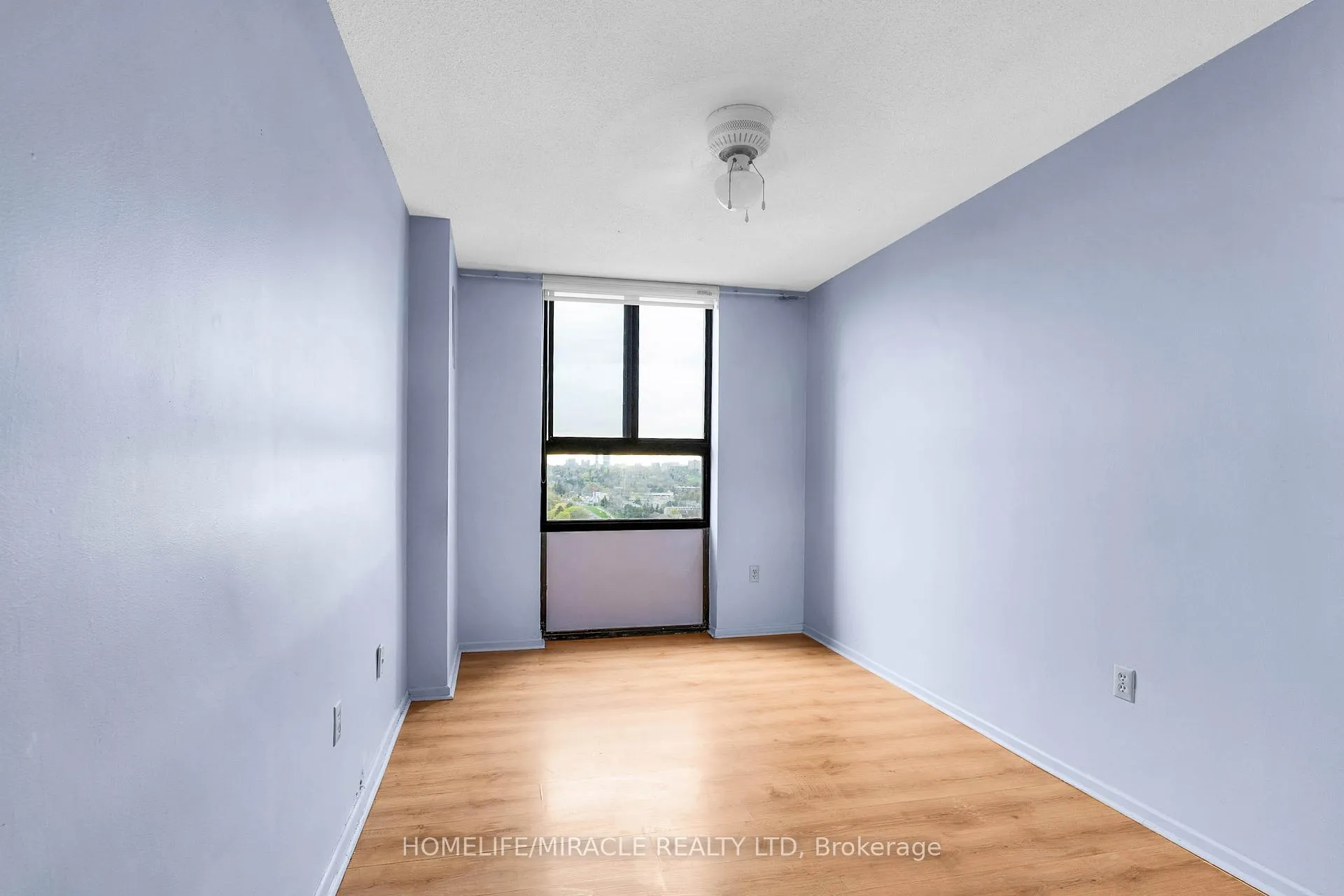 Photo 19 of Unit 905, 177 Linus Road, North York, Don Valley Village — HOMEH