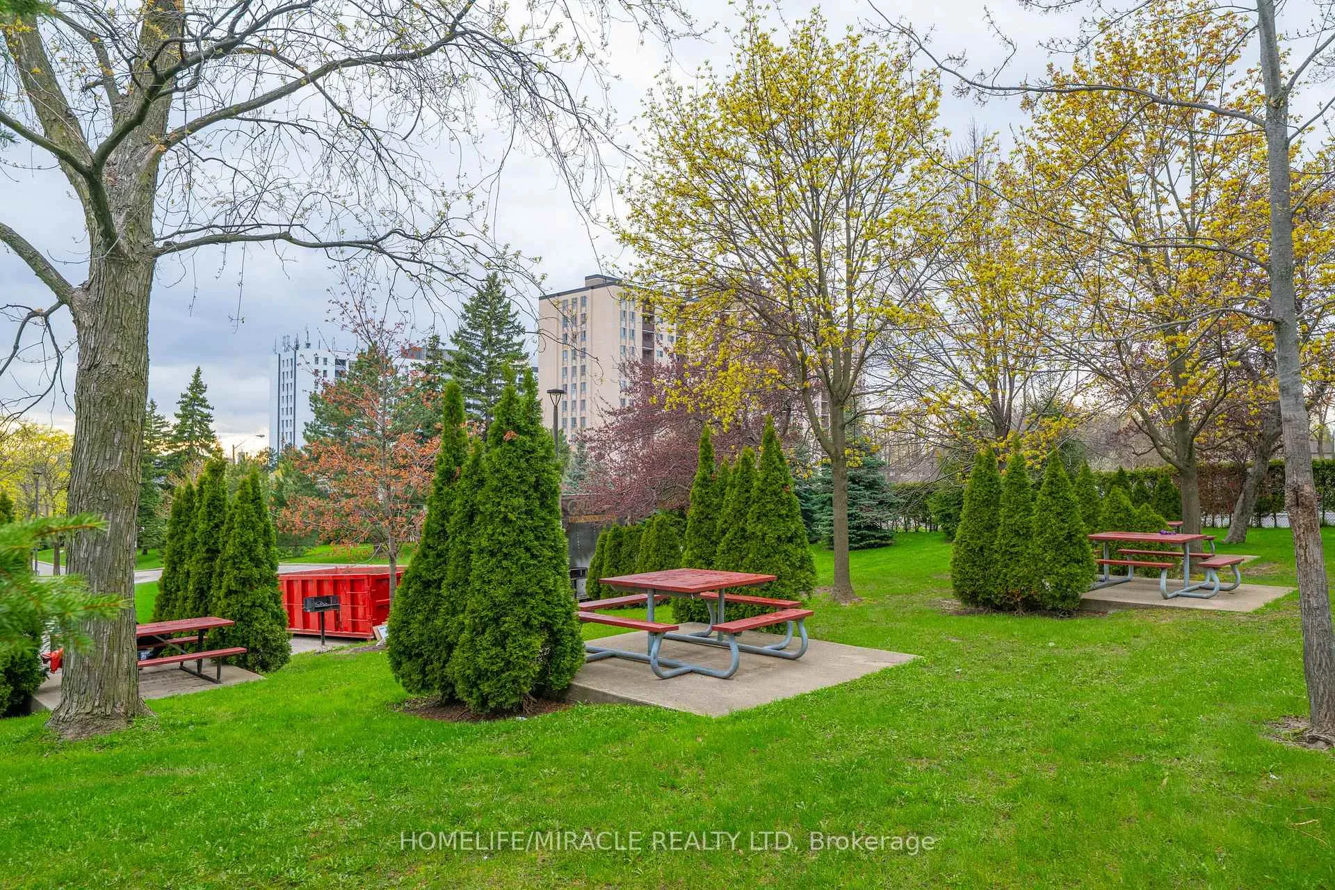 Photo 37 of Unit 905, 177 Linus Road, North York, Don Valley Village — HOMEH