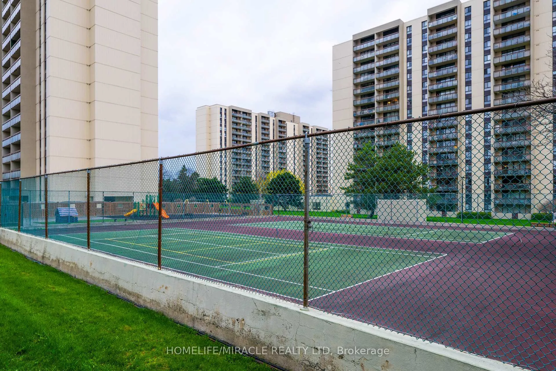Photo 38 of Unit 905, 177 Linus Road, North York, Don Valley Village — HOMEH