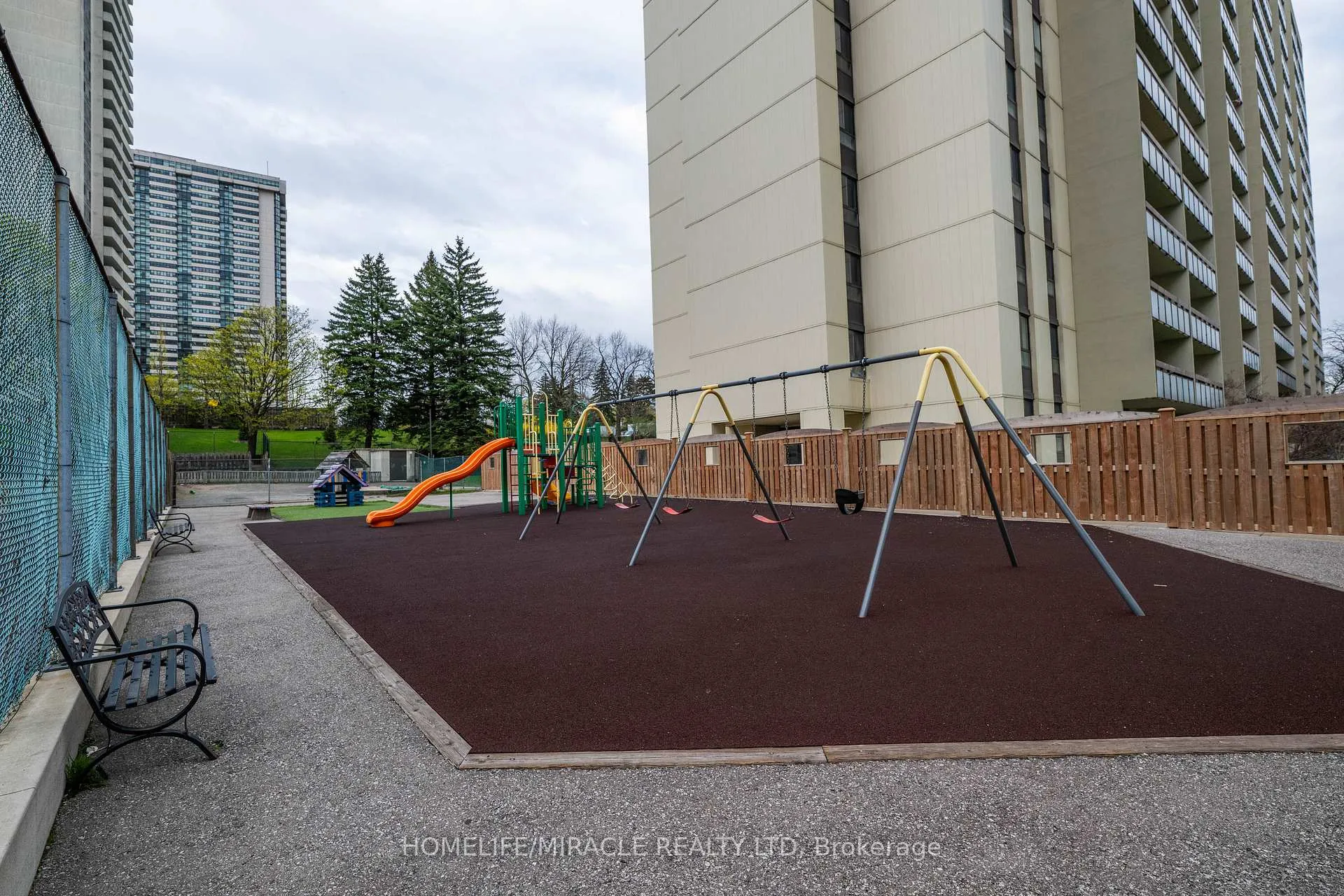 Photo 40 of Unit 905, 177 Linus Road, North York, Don Valley Village — HOMEH