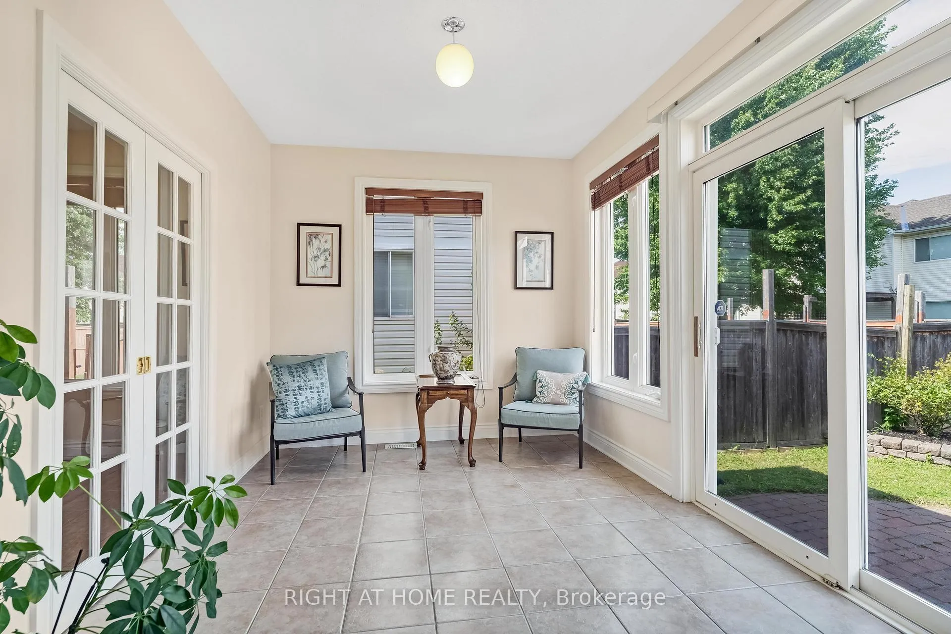 Photo 6 of 409 Beatrice Drive, Ottawa, Barrhaven - Longfields — HOMEH