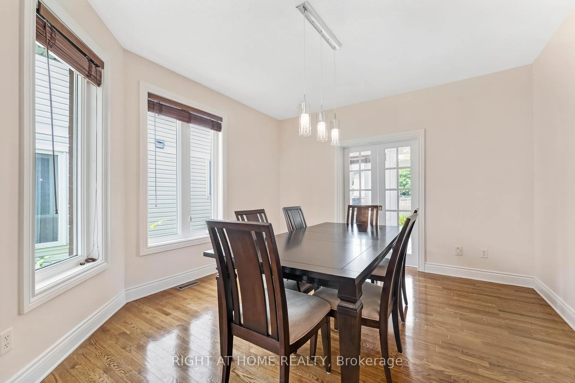 Photo 10 of 409 Beatrice Drive, Ottawa, Barrhaven - Longfields — HOMEH