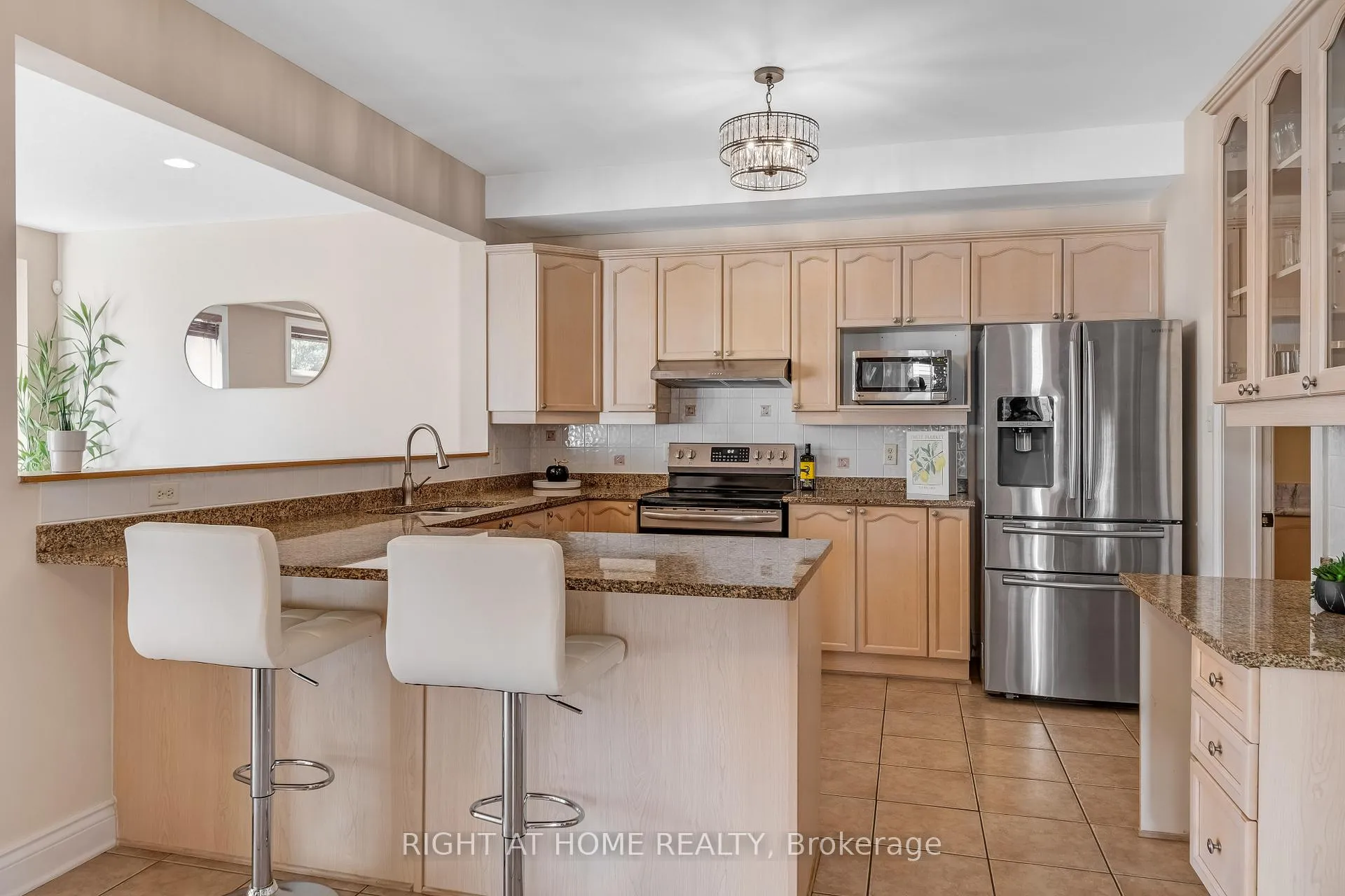 Photo 14 of 409 Beatrice Drive, Ottawa, Barrhaven - Longfields — HOMEH