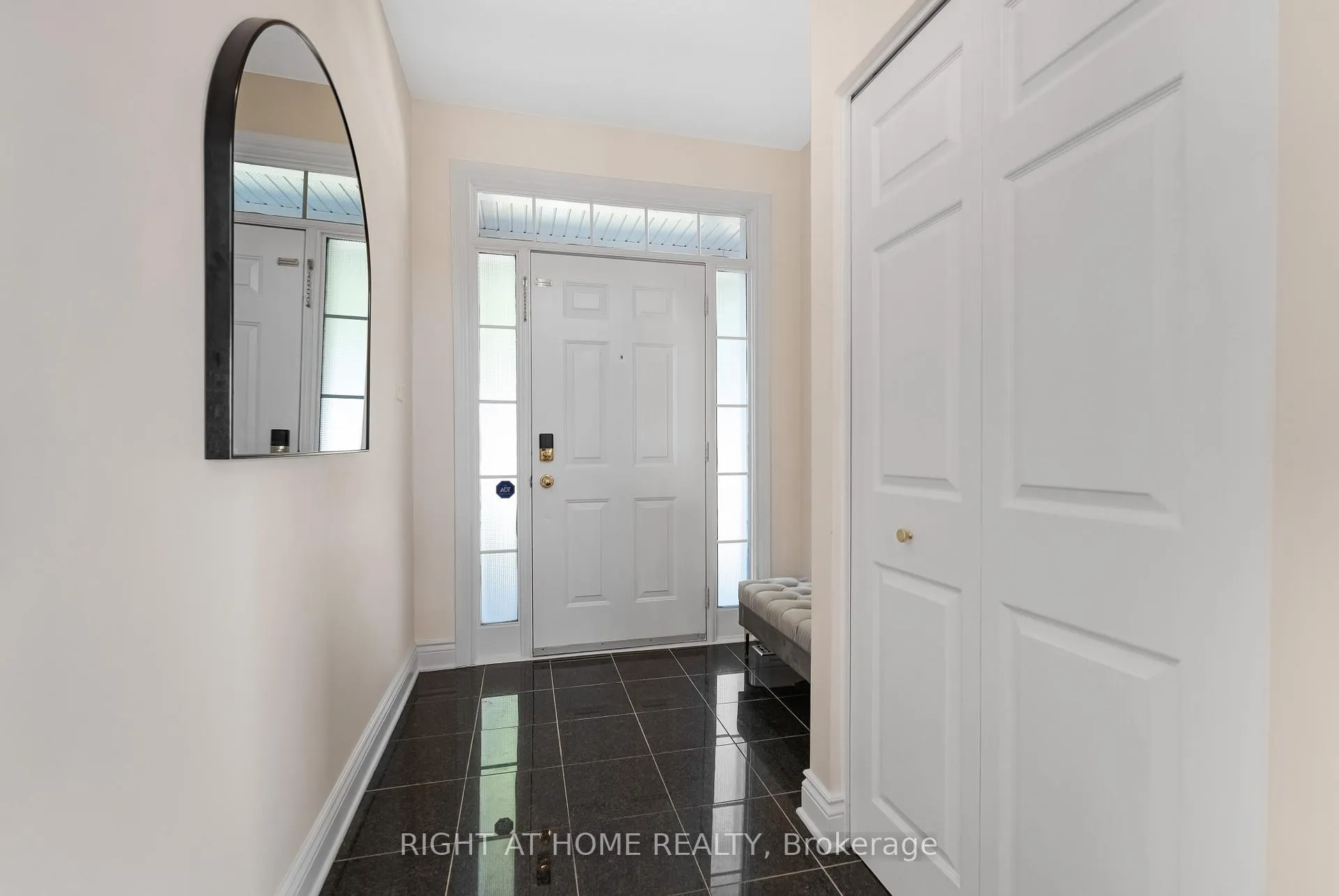 Photo 17 of 409 Beatrice Drive, Ottawa, Barrhaven - Longfields — HOMEH