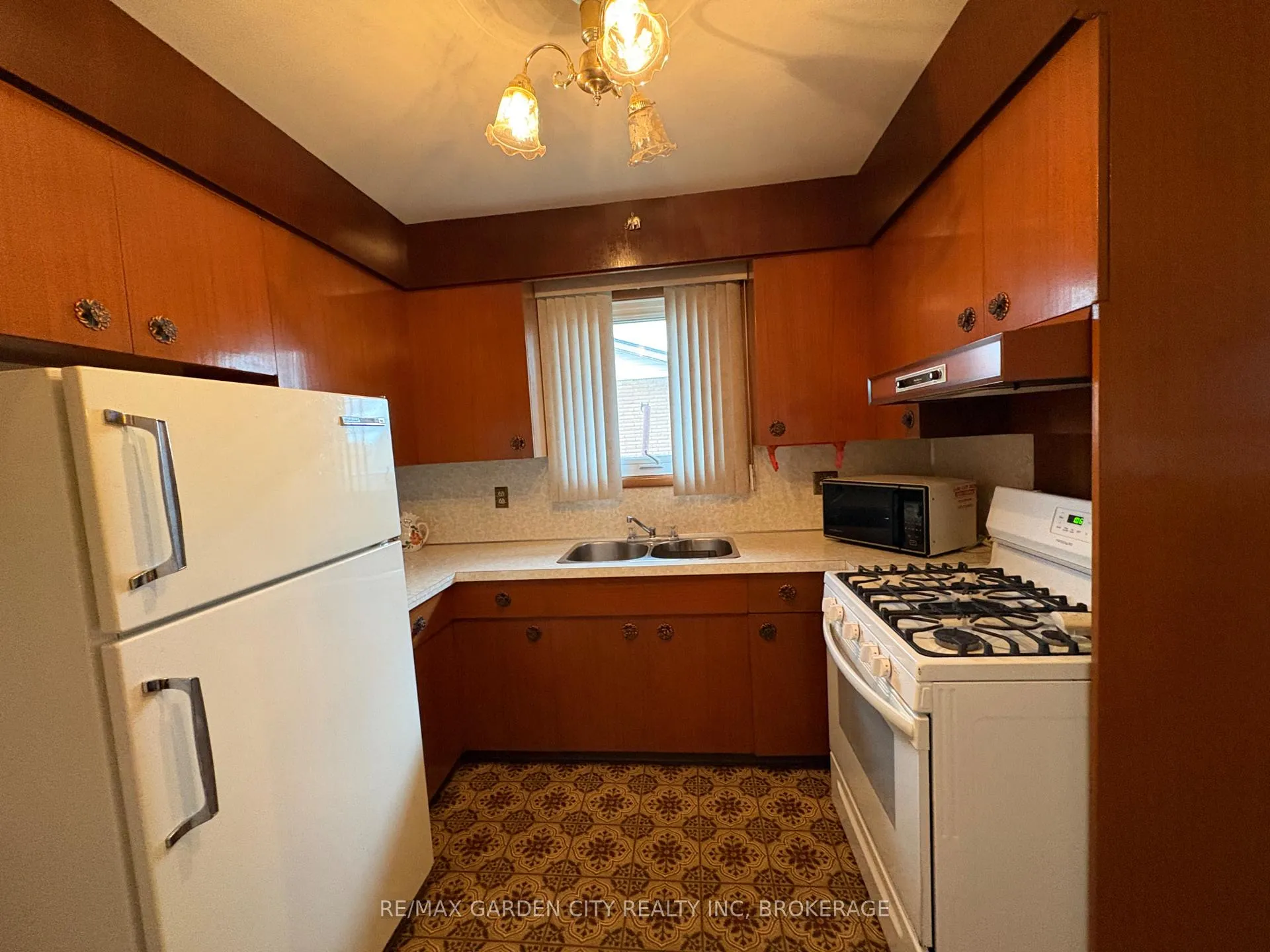 Photo 13 of 69 Strathmore Crescent, Welland, Lincoln/Crowland — HOMEH