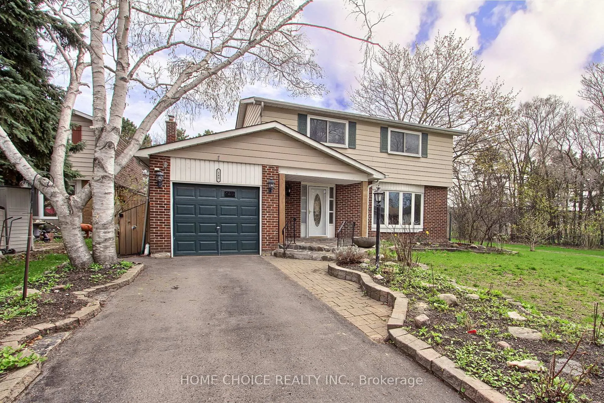 Photo 3 of 140 Michael Boulevard, Whitby, Lynde Creek — HOMEH