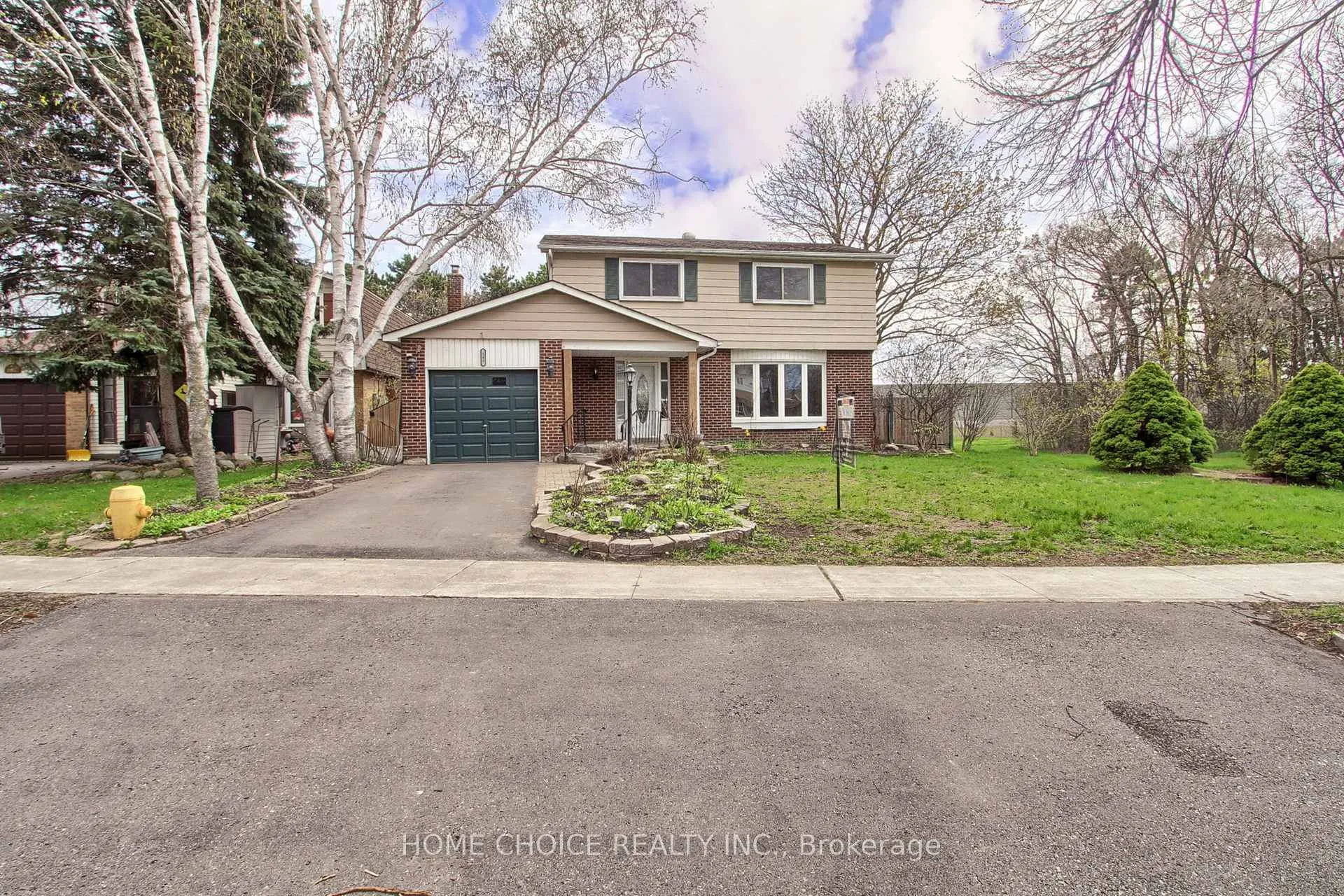 Photo 4 of 140 Michael Boulevard, Whitby, Lynde Creek — HOMEH