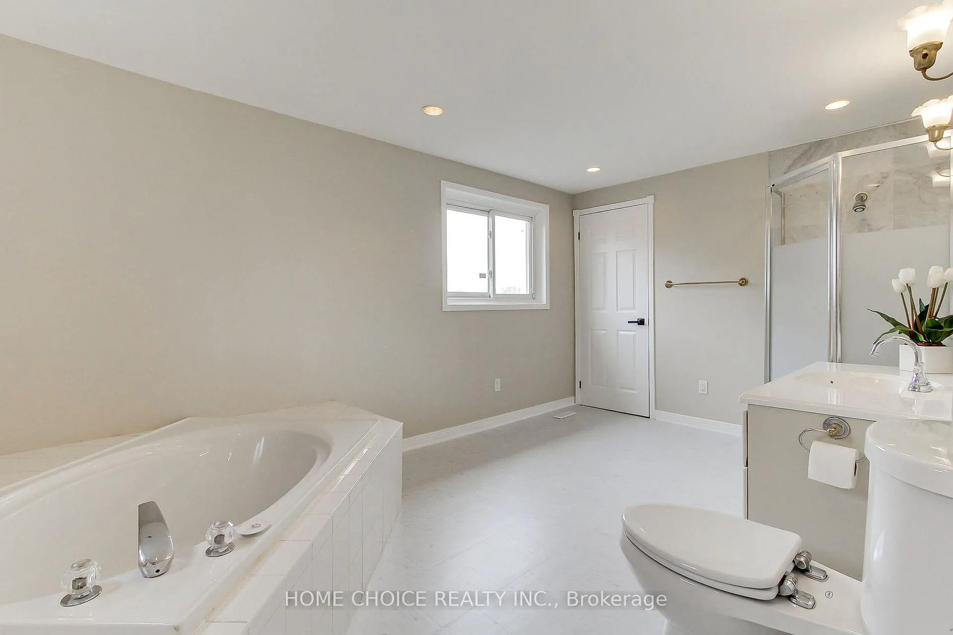 Photo 29 of 140 Michael Boulevard, Whitby, Lynde Creek — HOMEH