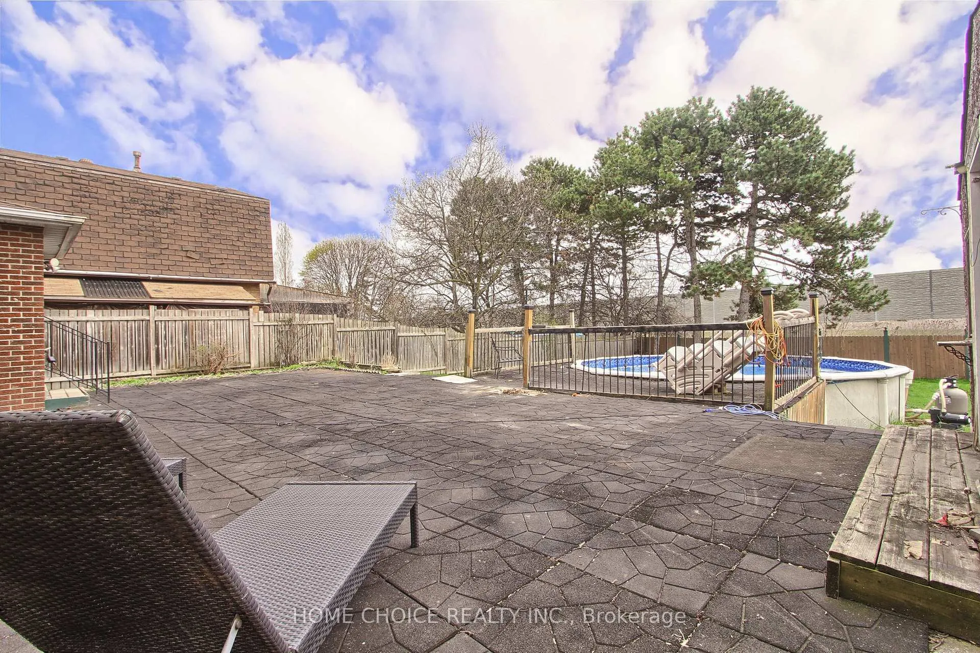 Photo 37 of 140 Michael Boulevard, Whitby, Lynde Creek — HOMEH
