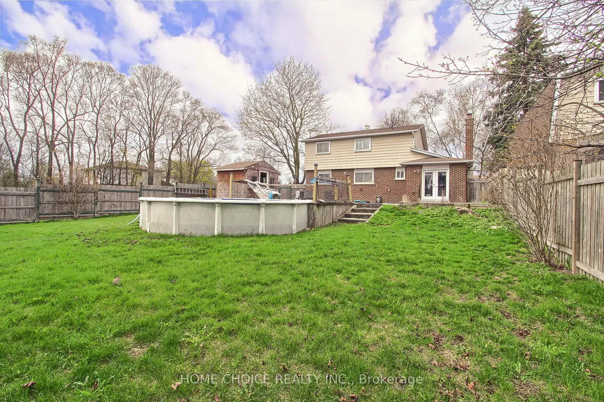 Photo 39 of 140 Michael Boulevard, Whitby, Lynde Creek — HOMEH