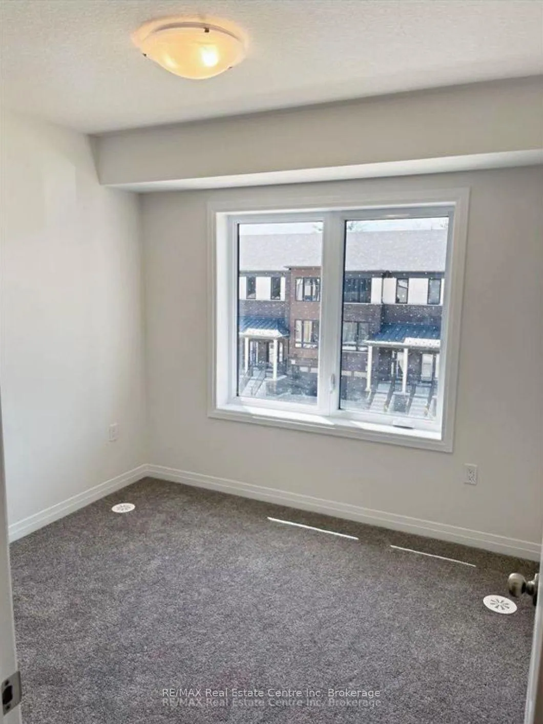 Photo 10 of 57 Thatcher Drive, Guelph, Kortright East — HOMEH