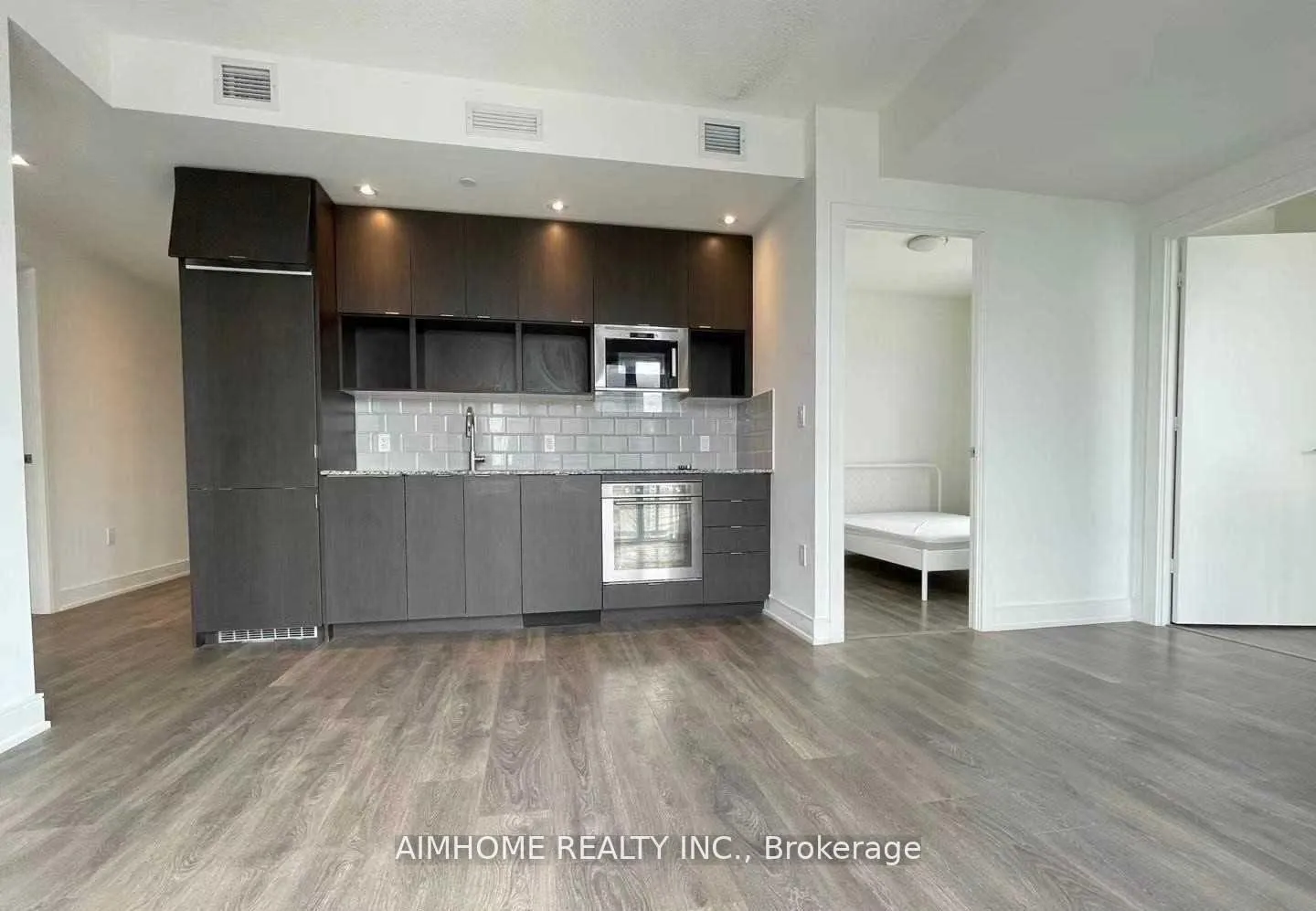 Photo 6 of Unit 2611, 89 Mcgill Street, Toronto, Church-Yonge Corridor — HOMEH