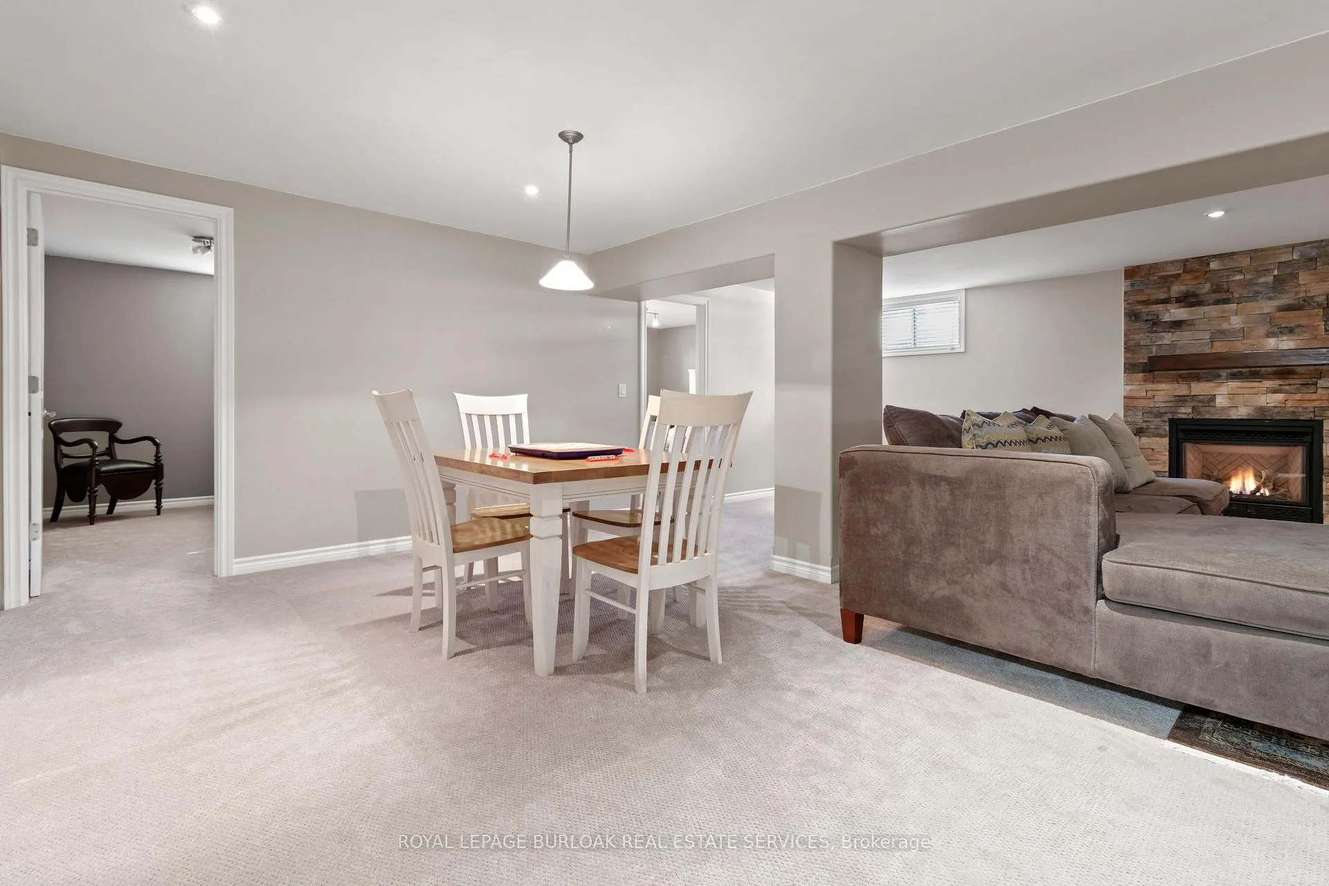 Photo 36 of 21 Farrow Road, Brantford, Oakhill Dr — HOMEH