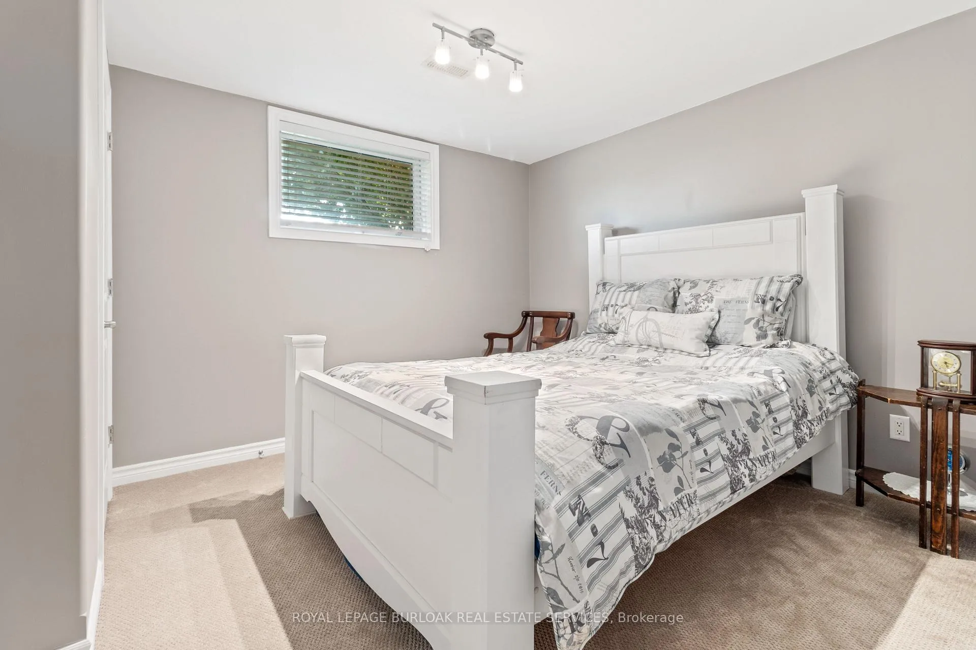 Photo 38 of 21 Farrow Road, Brantford, Oakhill Dr — HOMEH