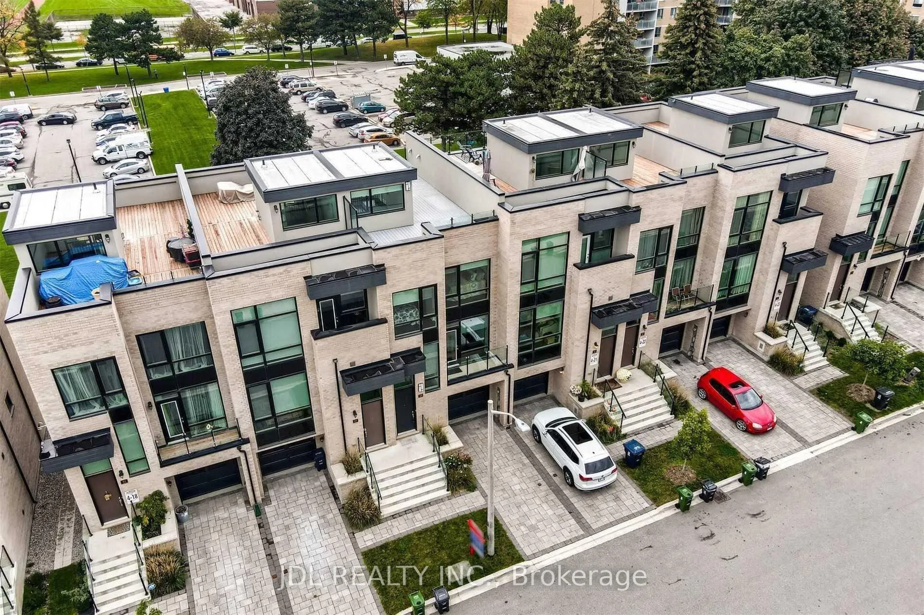 Photo 2 of 44 Pony Farm Drive, Etobicoke, Willowridge-Martingrove-Richview — HOMEH