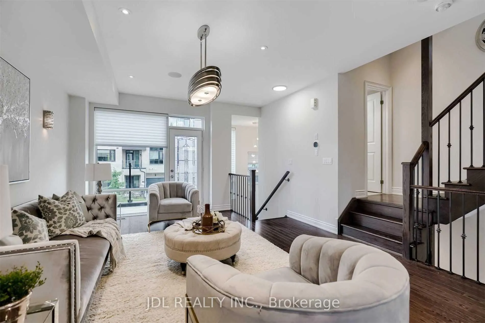Photo 5 of 44 Pony Farm Drive, Etobicoke, Willowridge-Martingrove-Richview — HOMEH