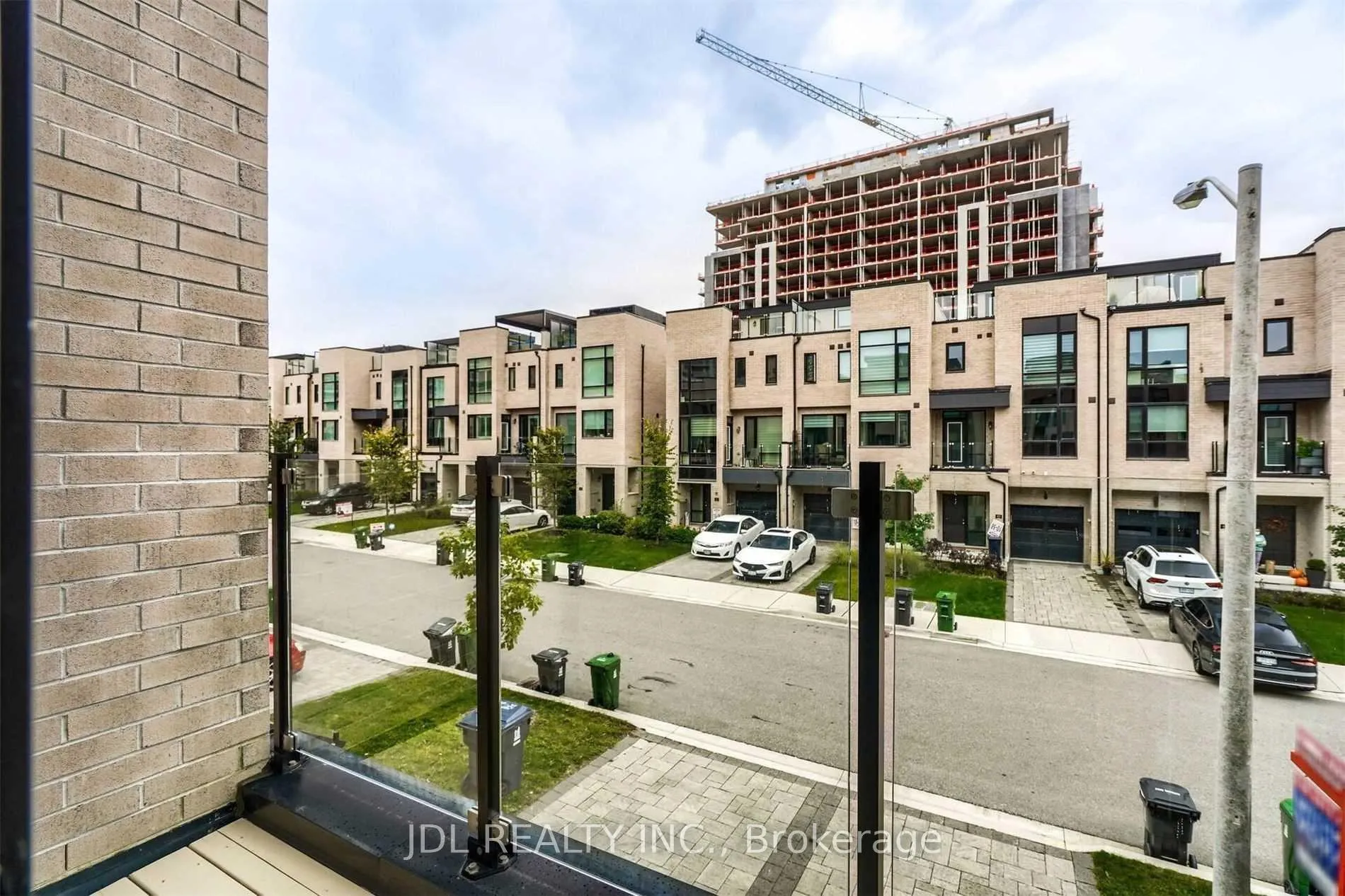Photo 8 of 44 Pony Farm Drive, Etobicoke, Willowridge-Martingrove-Richview — HOMEH