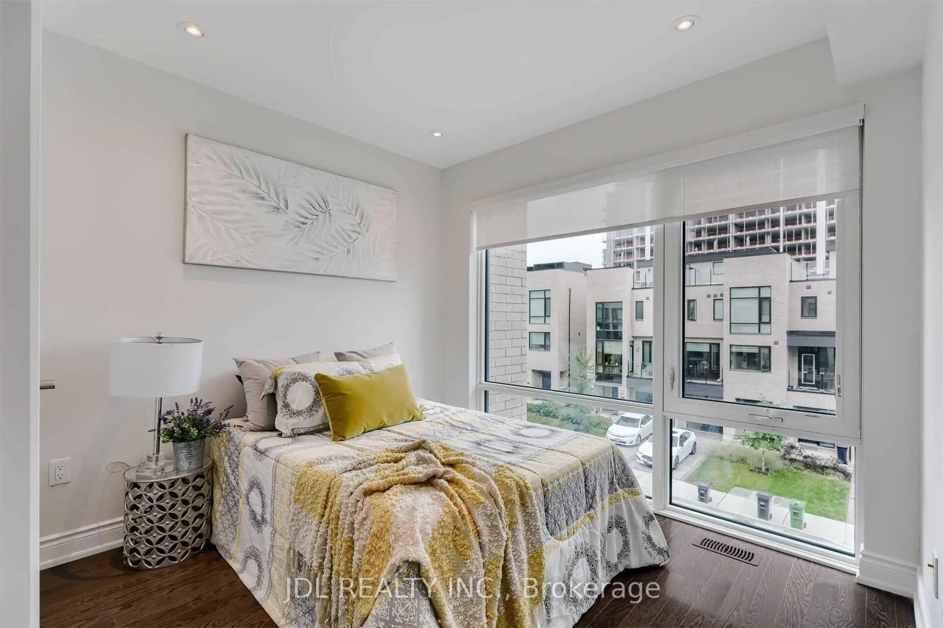 Photo 25 of 44 Pony Farm Drive, Etobicoke, Willowridge-Martingrove-Richview — HOMEH