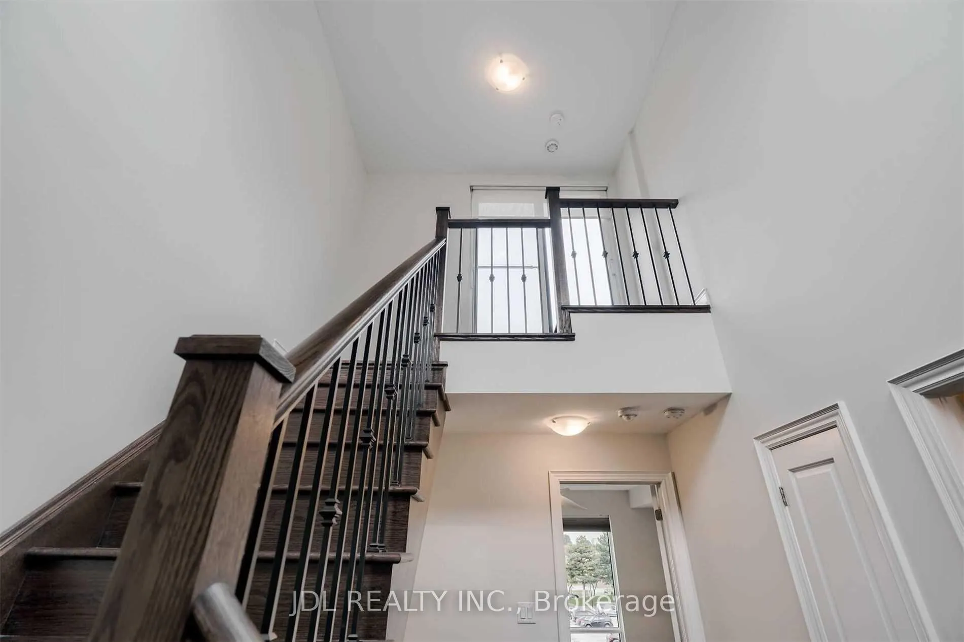 Photo 27 of 44 Pony Farm Drive, Etobicoke, Willowridge-Martingrove-Richview — HOMEH