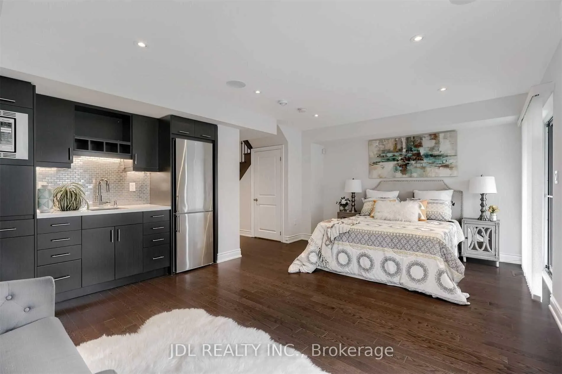 Photo 33 of 44 Pony Farm Drive, Etobicoke, Willowridge-Martingrove-Richview — HOMEH
