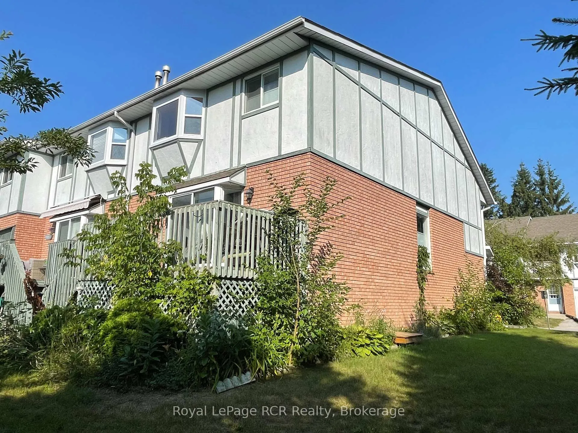 Photo 2 of 409 Thomas Street, Clearview, Stayner — HOMEH