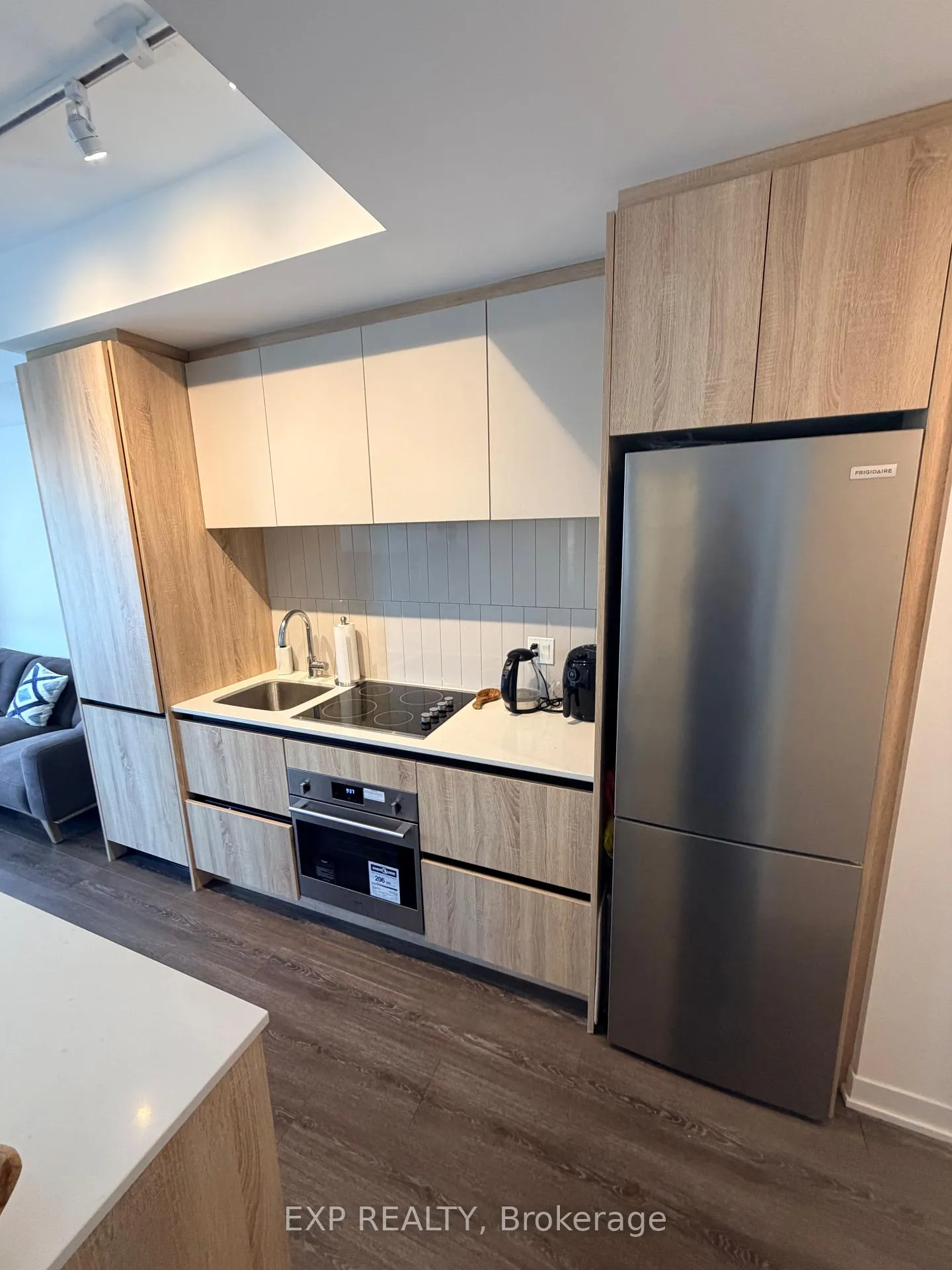Photo 4 of Unit 1612, 7950 Bathurst Avenue, Vaughan, Beverley Glen — HOMEH