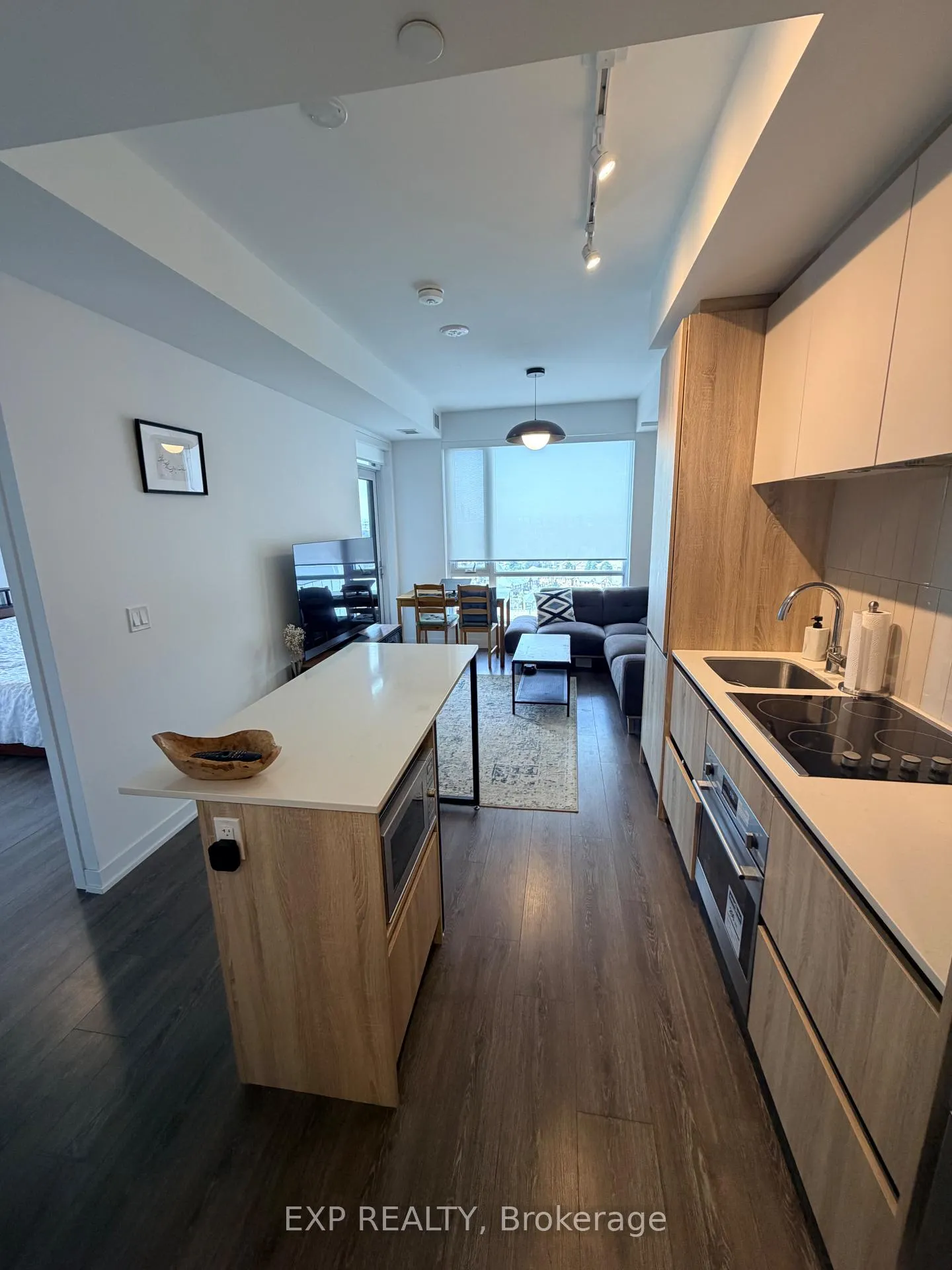 Photo 7 of Unit 1612, 7950 Bathurst Avenue, Vaughan, Beverley Glen — HOMEH