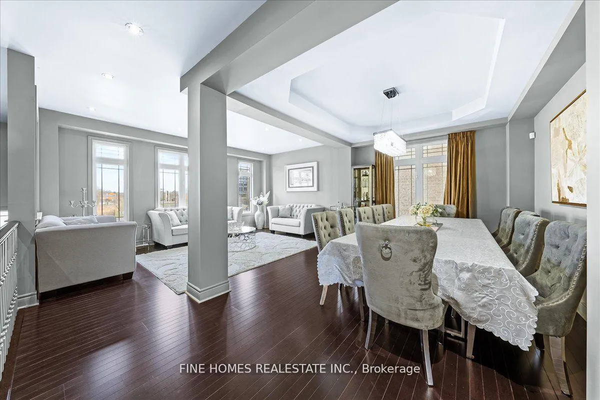 Photo 5 of 26 Gesher Crescent, Vaughan, Patterson — HOMEH